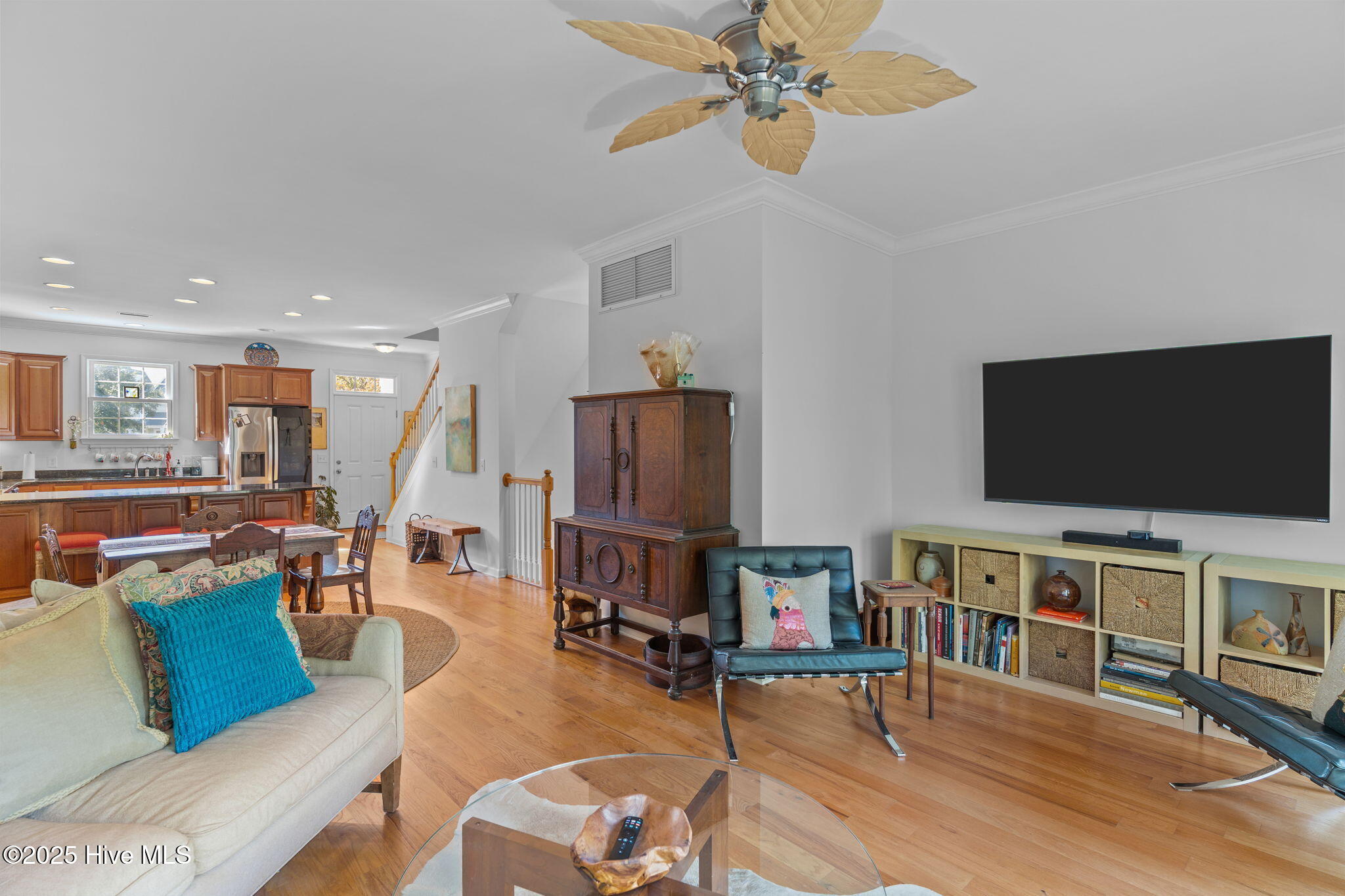 100539989 | Photo 20