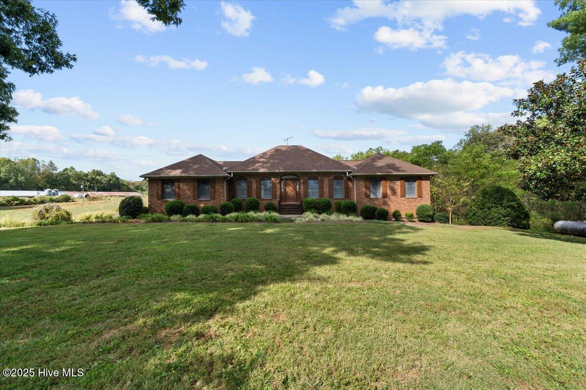 Homes for sale in Bear Creek, NC | 6464 Bonlee Bennett Rd, Bear Creek, NC 27207 | MLS# 100537512