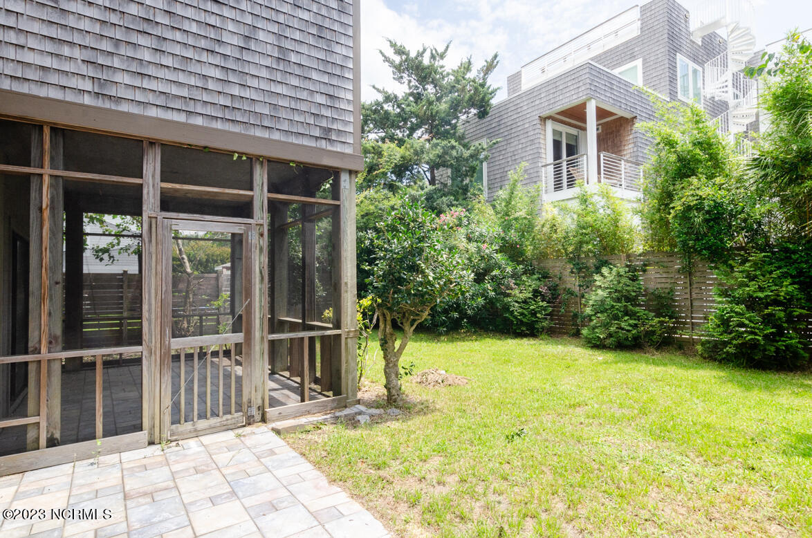 100568383 | Photo 37