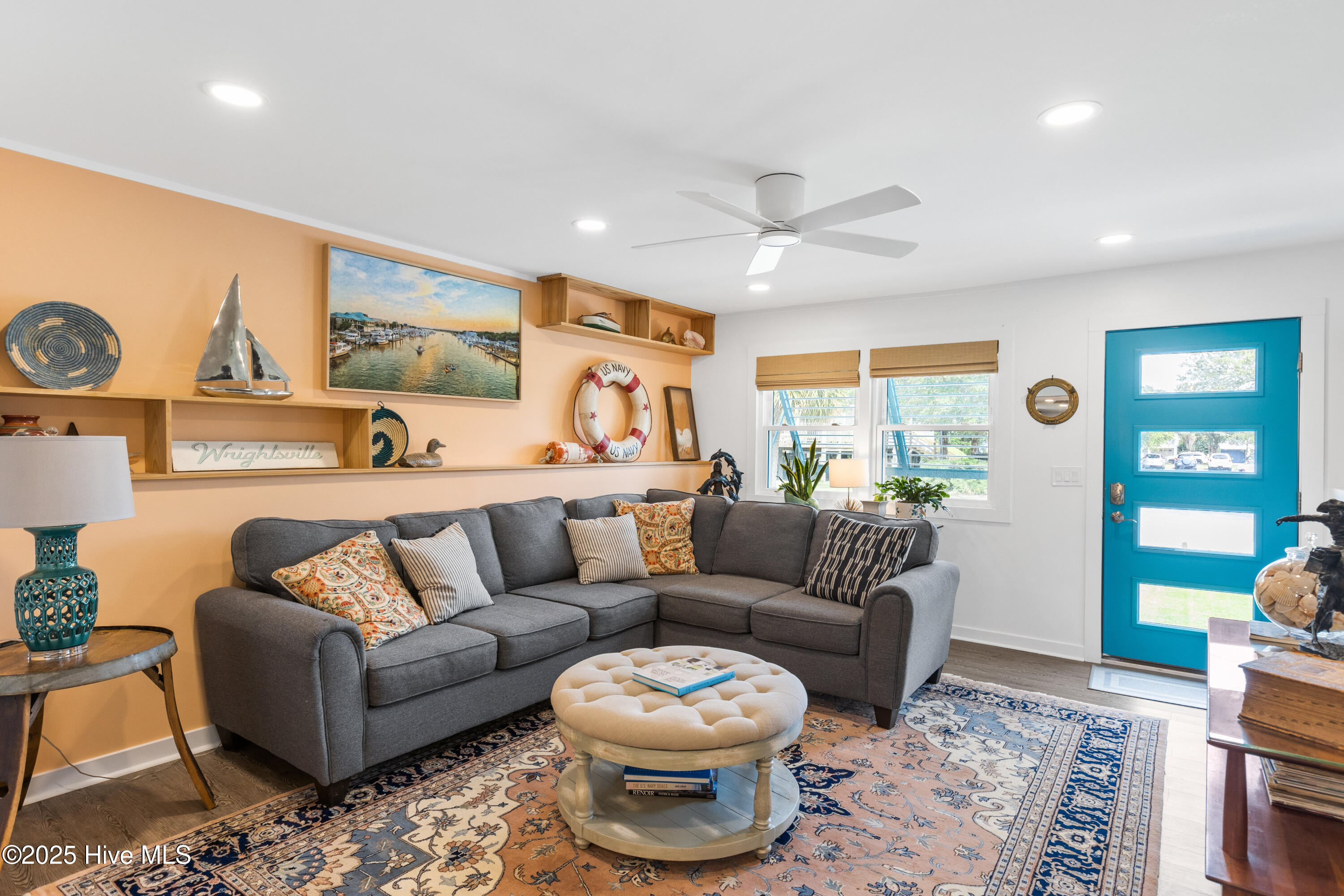 100567814 | Photo 35