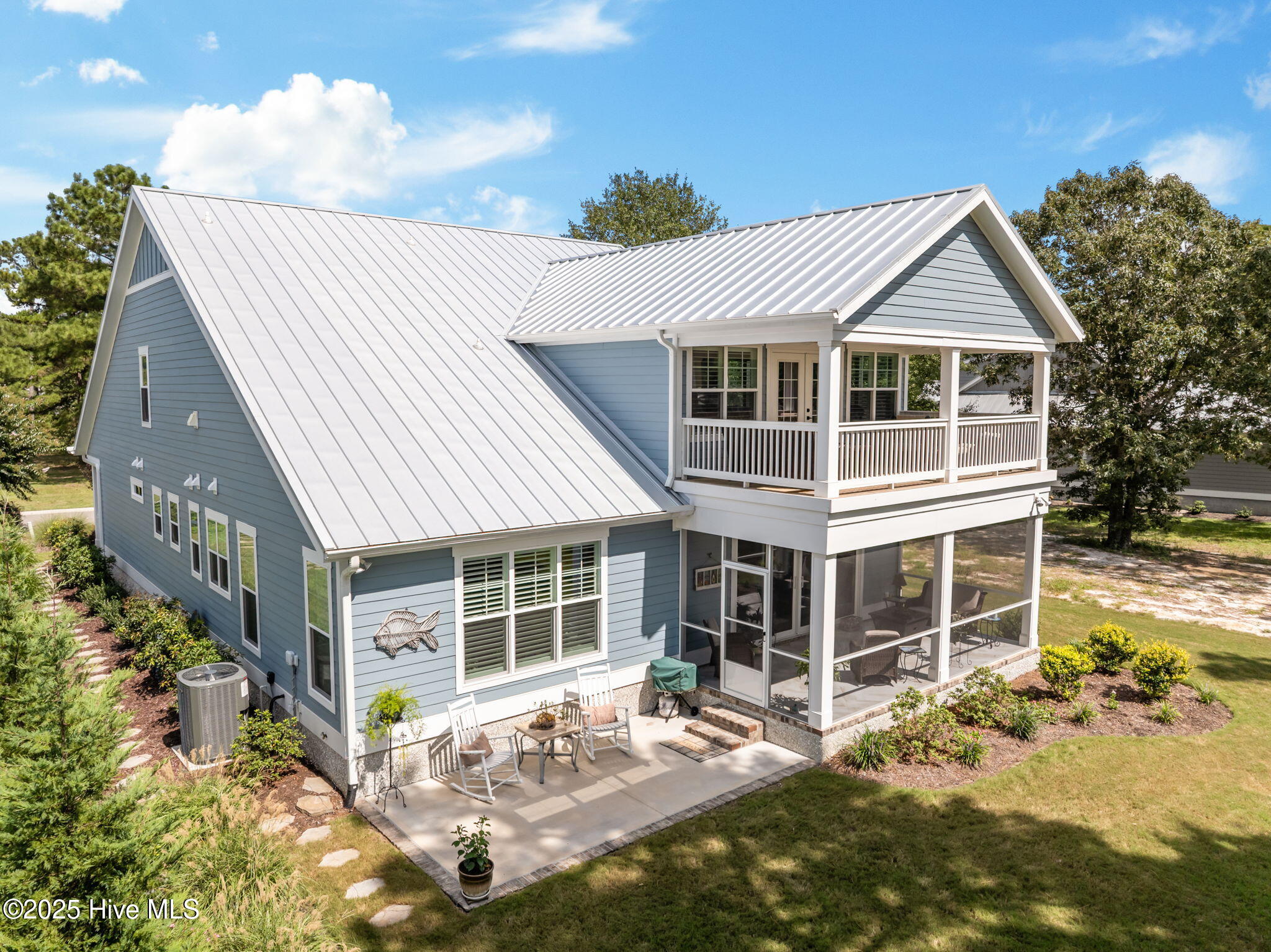 100526969 | Photo 56