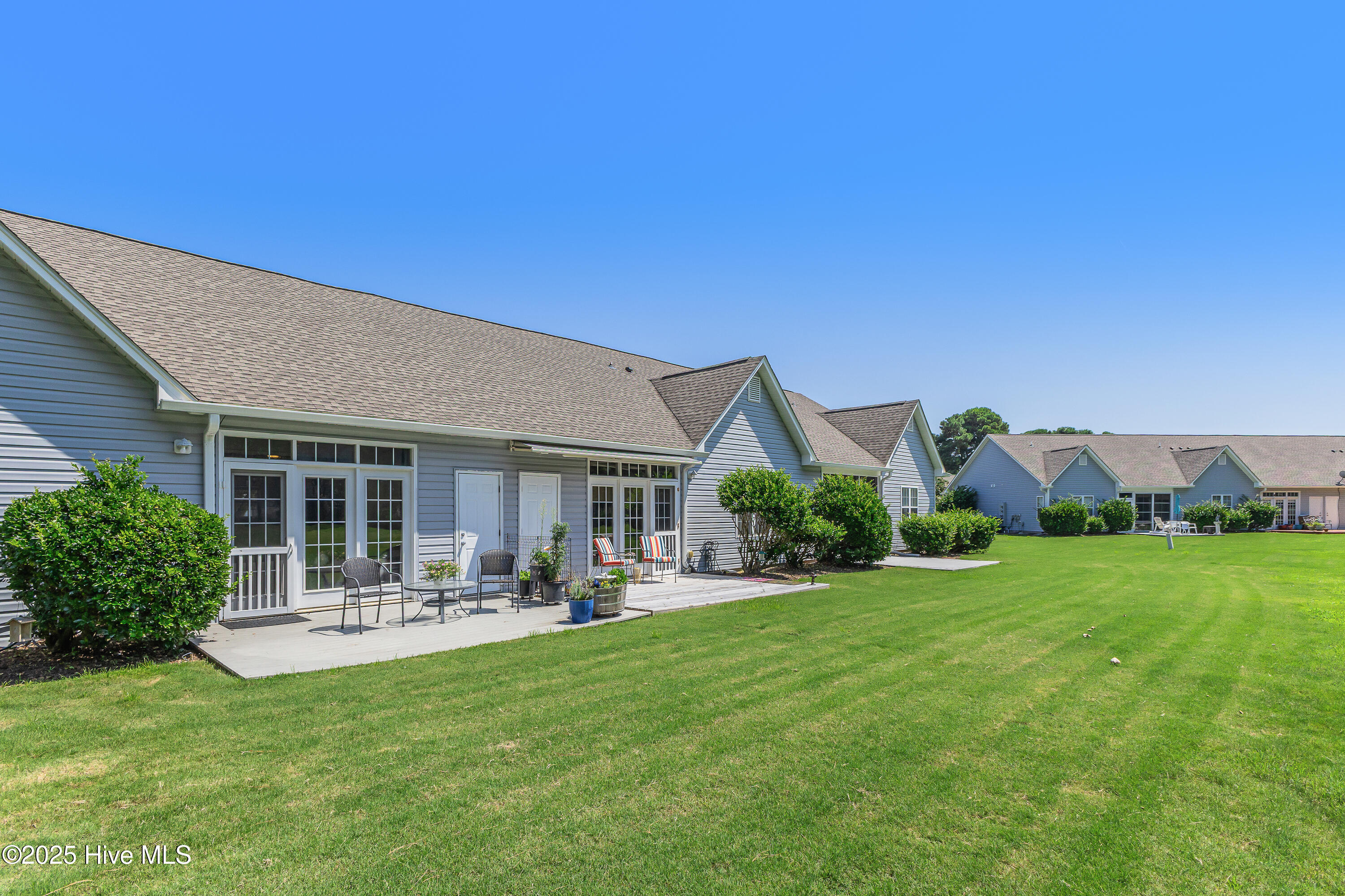 100525236 | Photo 33