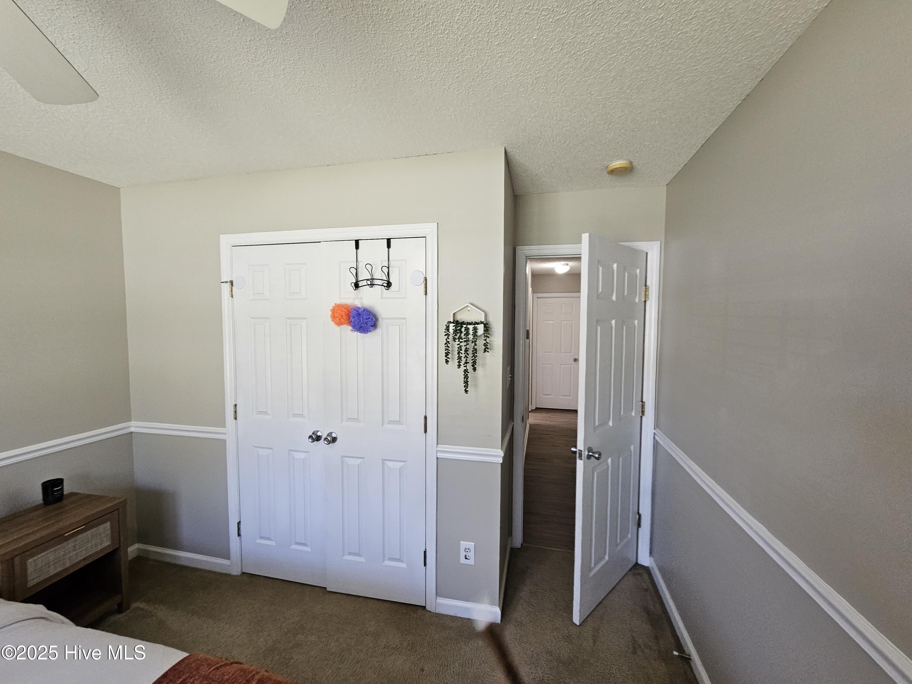 100547023 | Photo 24