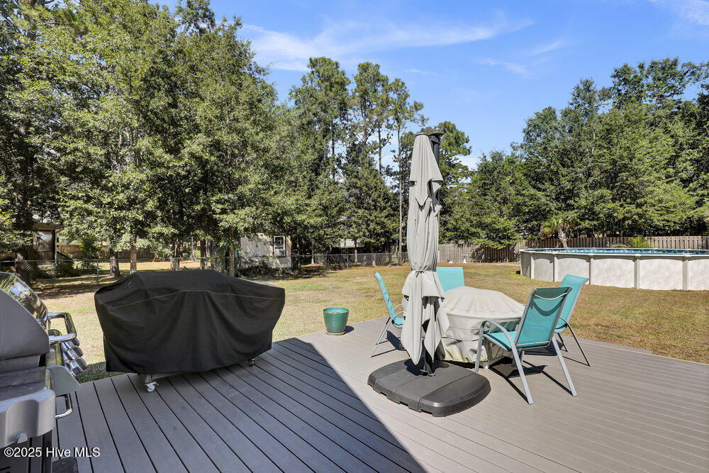 100548530 | Photo 47