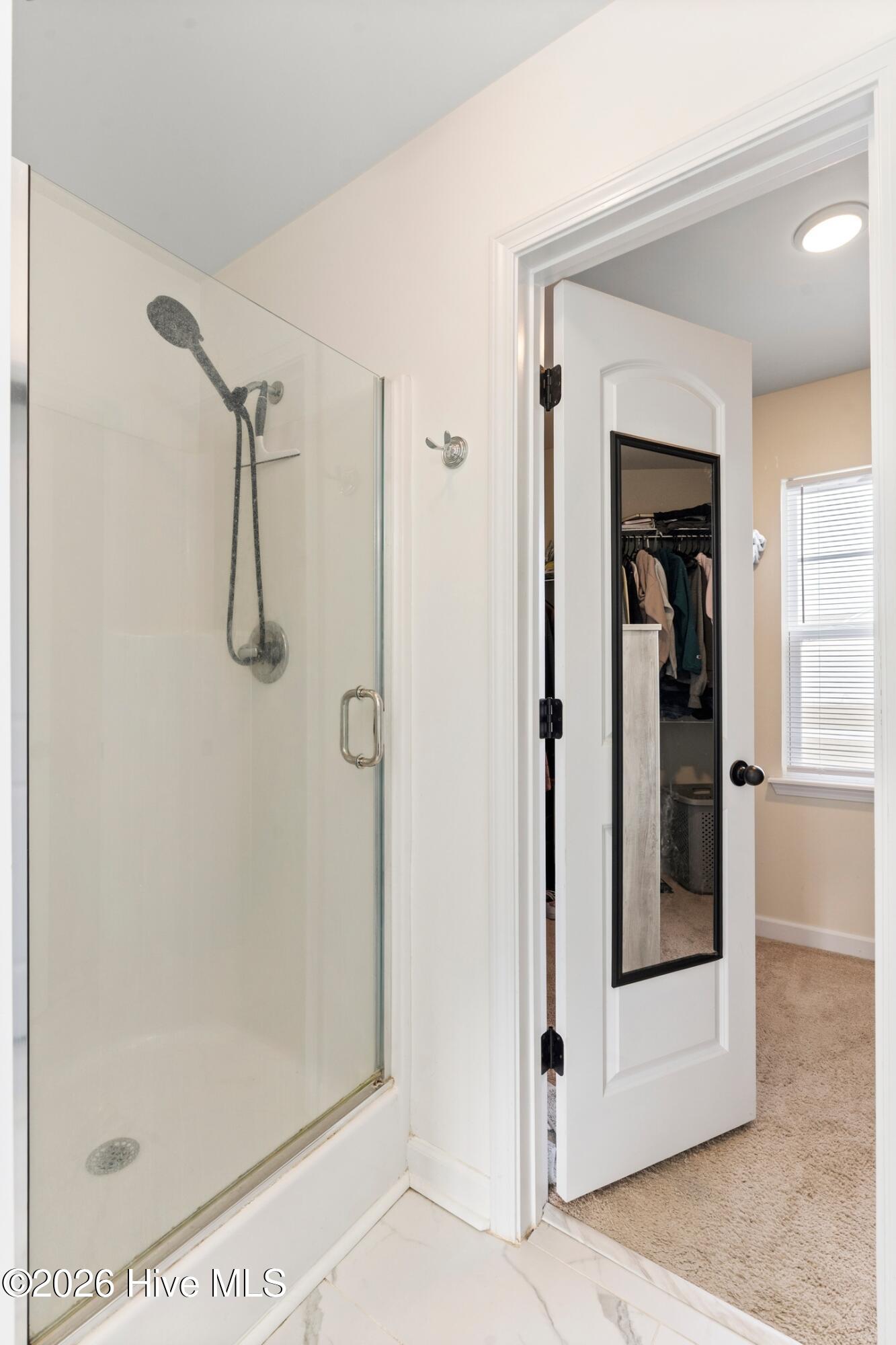 100548782 | Photo 22