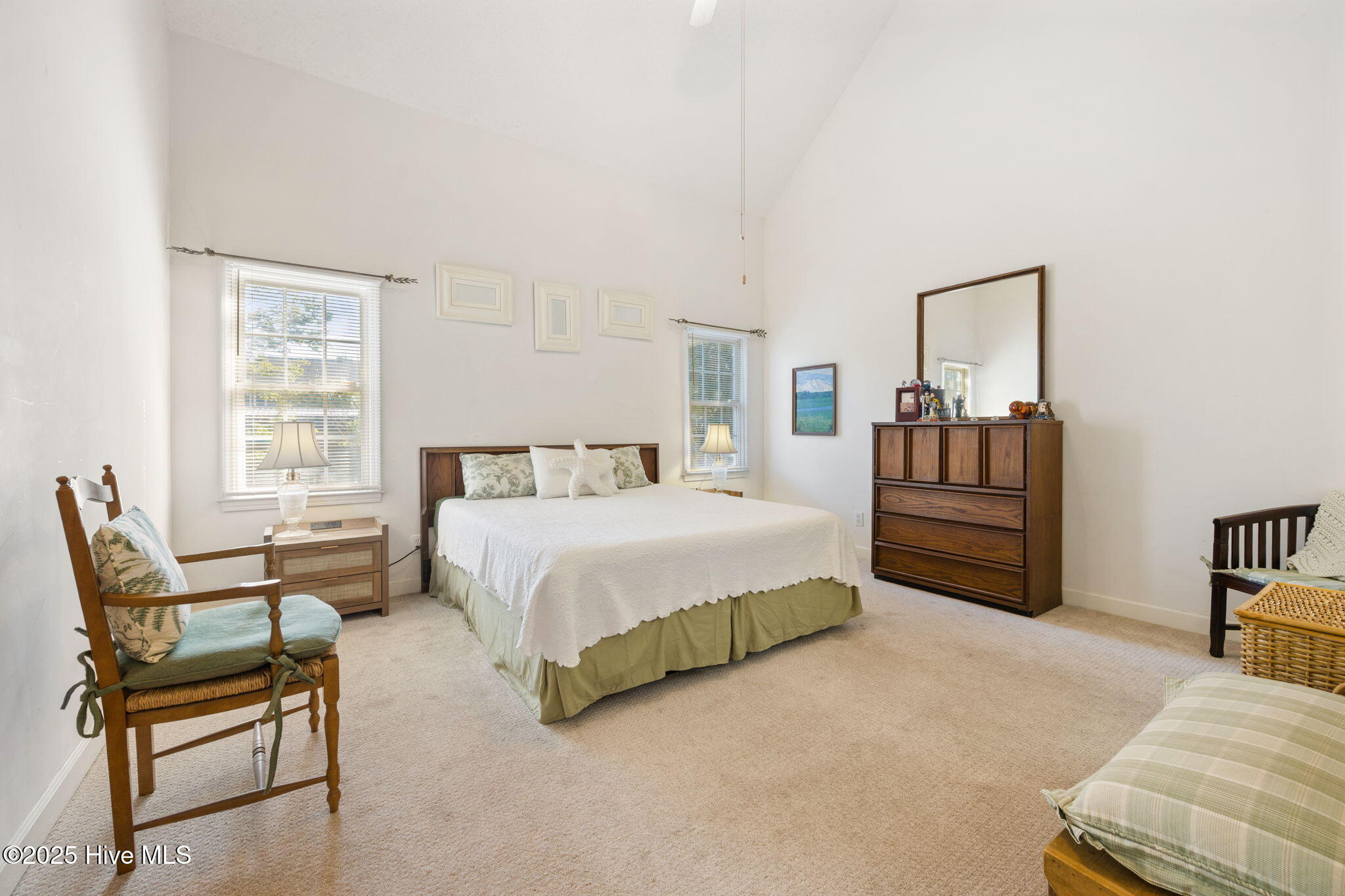 100545909 | Photo 21