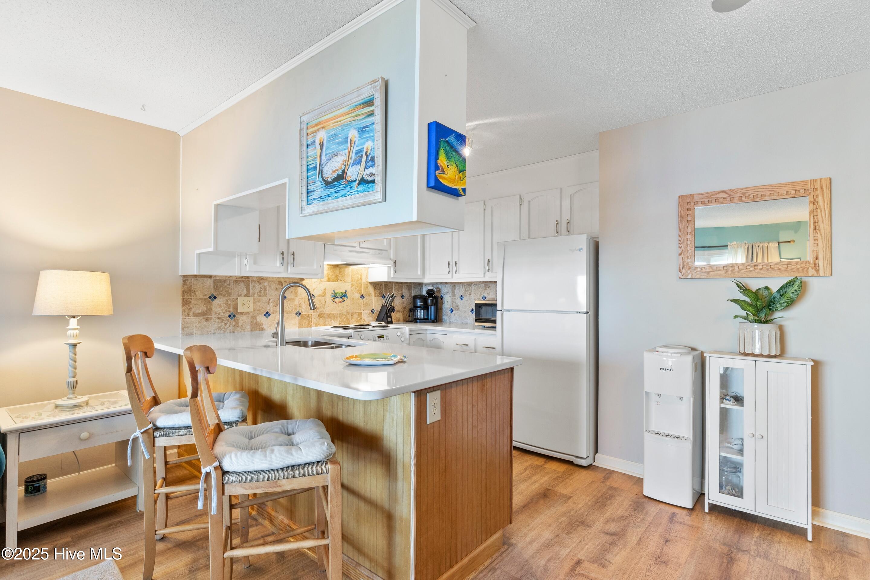 100541079 | Photo 11