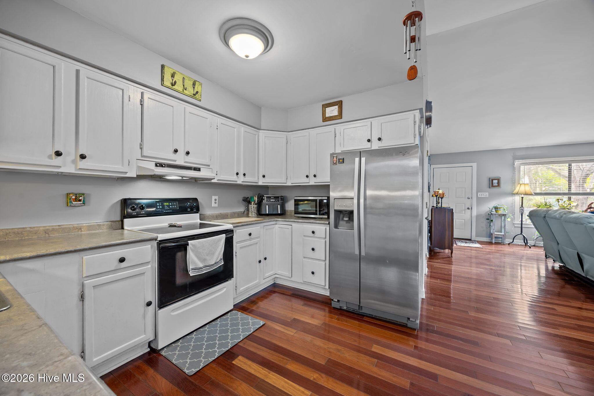 100552337 | Photo 13