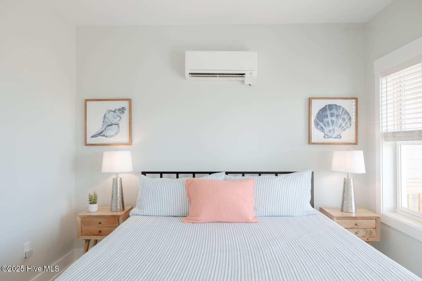 100543911 | Photo 41