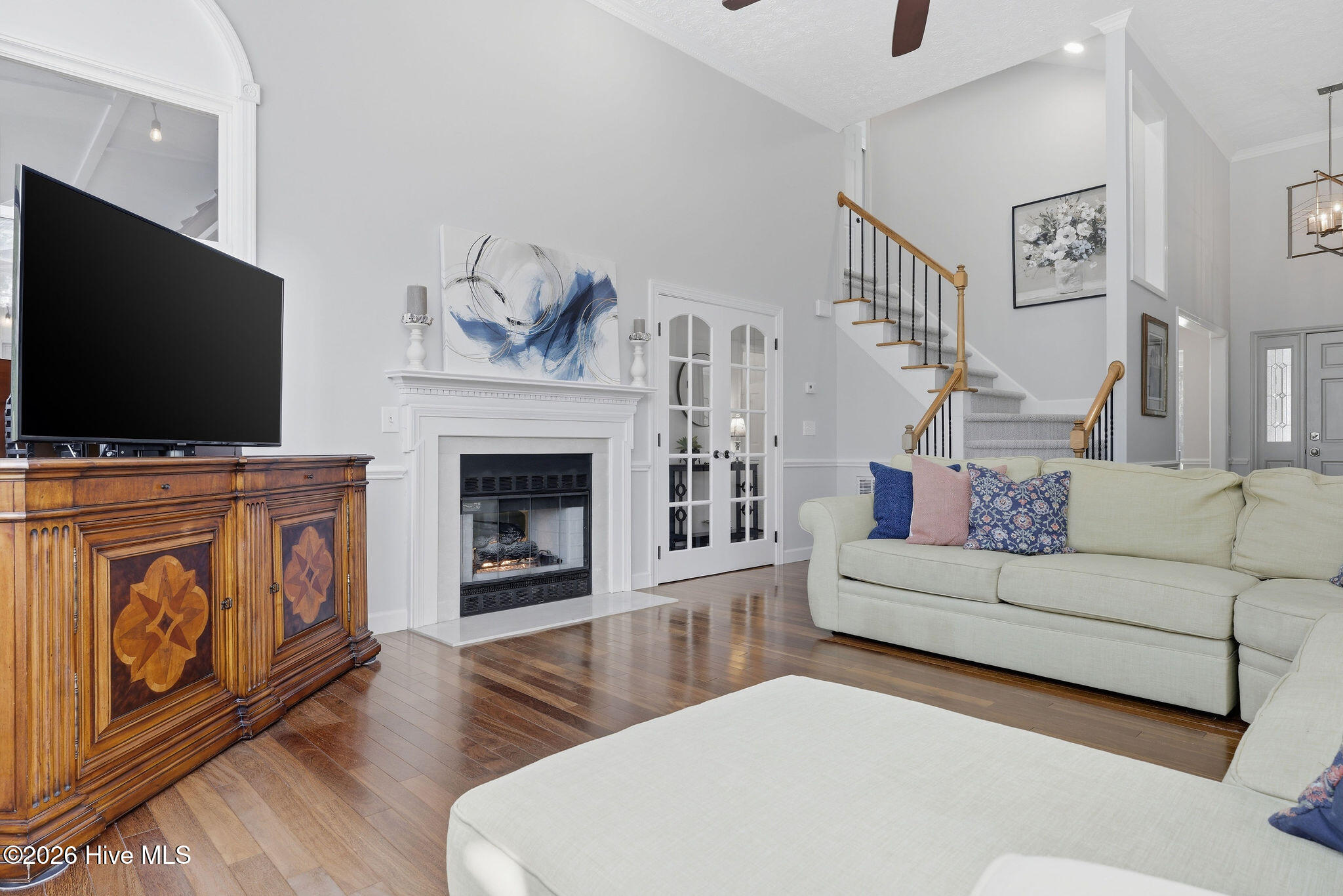 100567317 | Photo 14