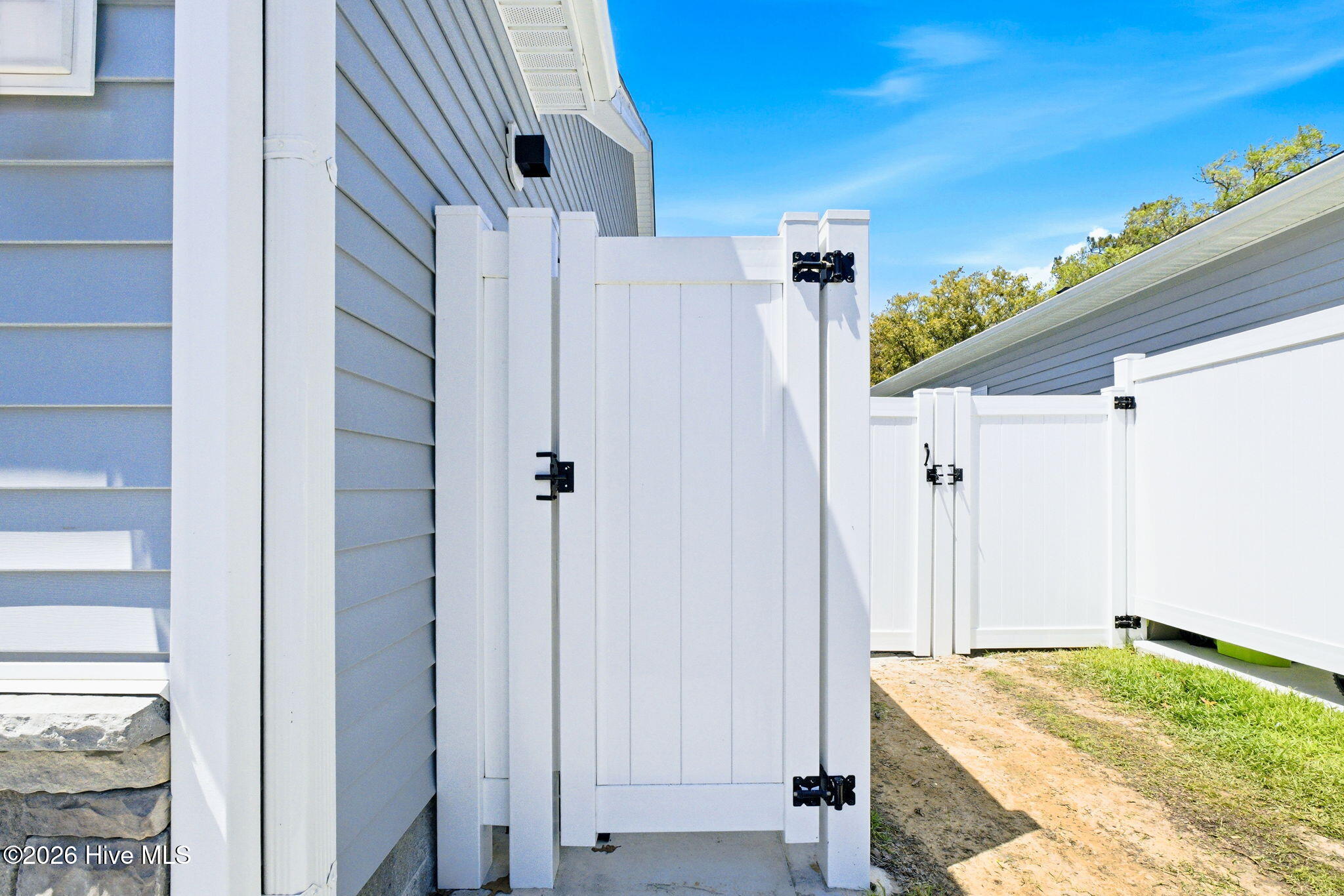 121 NW 12th Street, Oak Island, NC, 28465