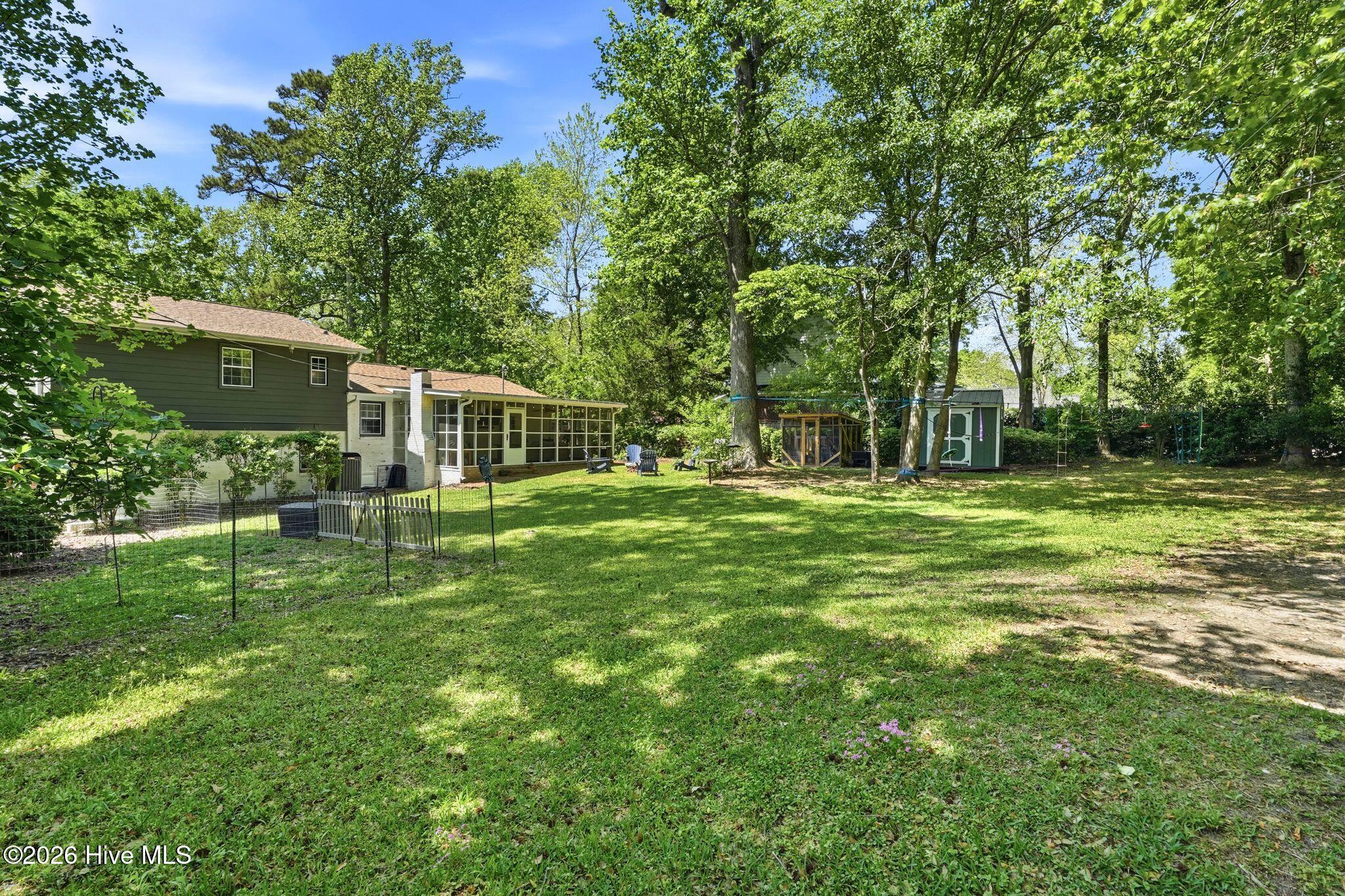 100568648 | Photo 62