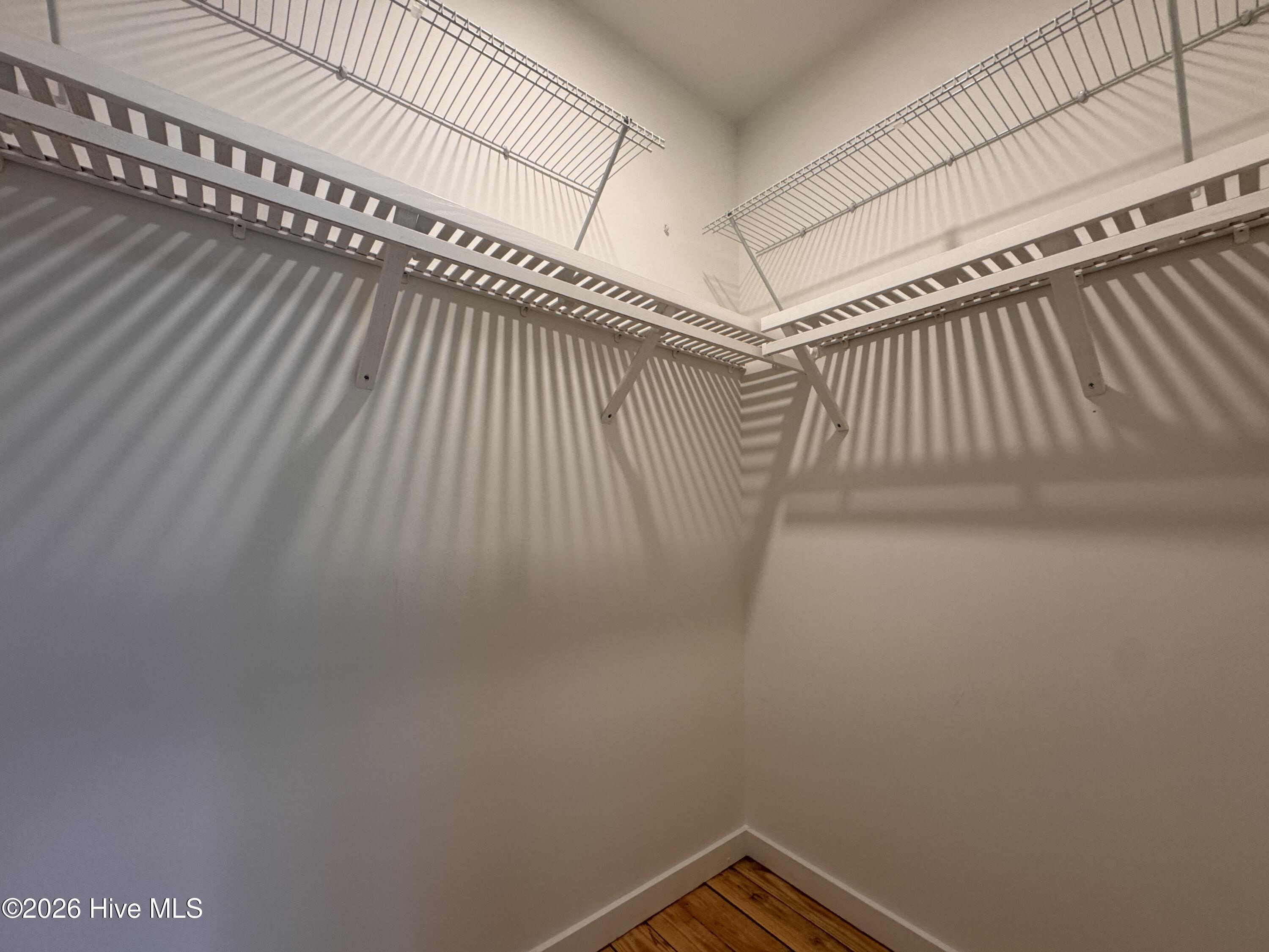 100553262 | Photo 20