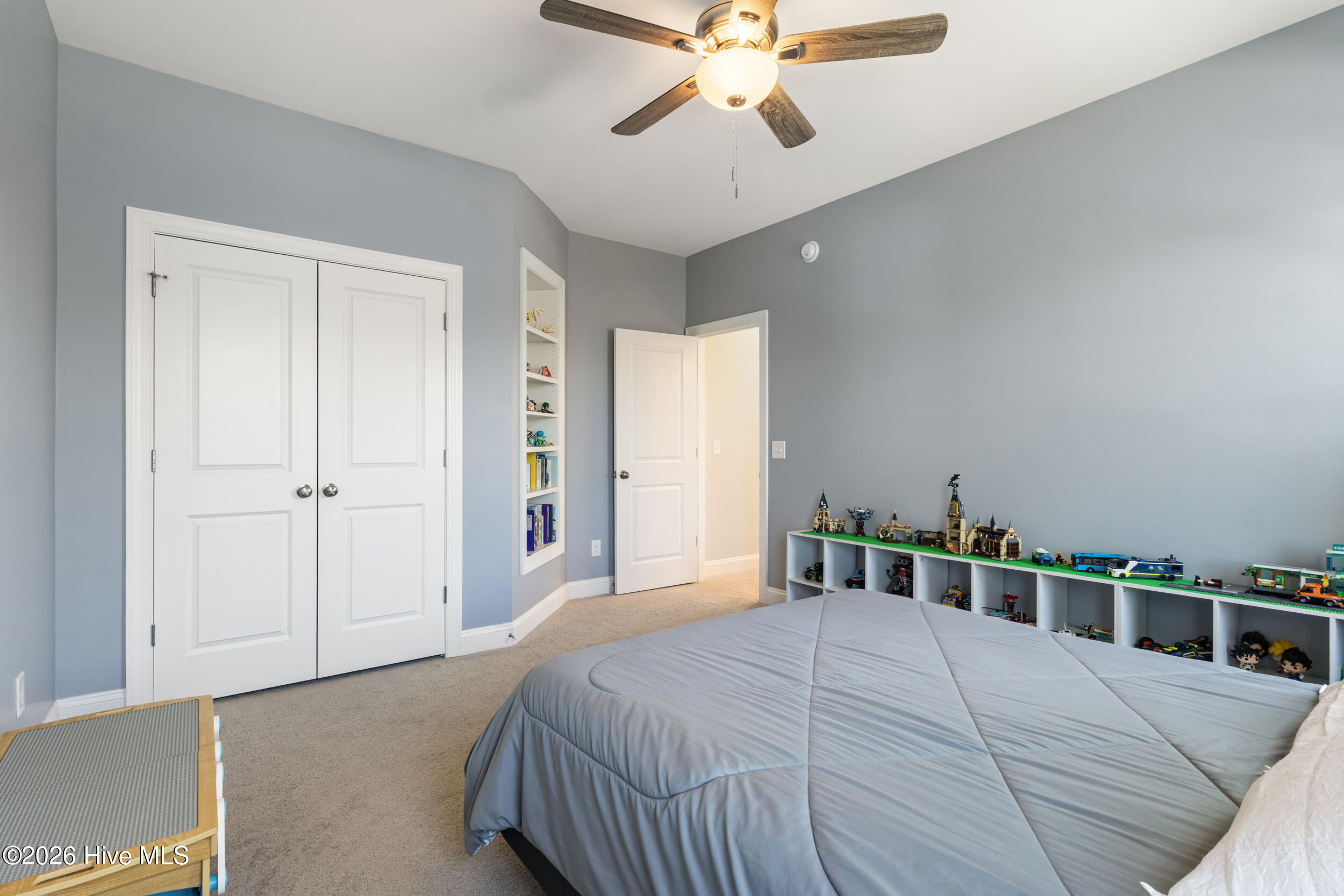 100569391 | Photo 30