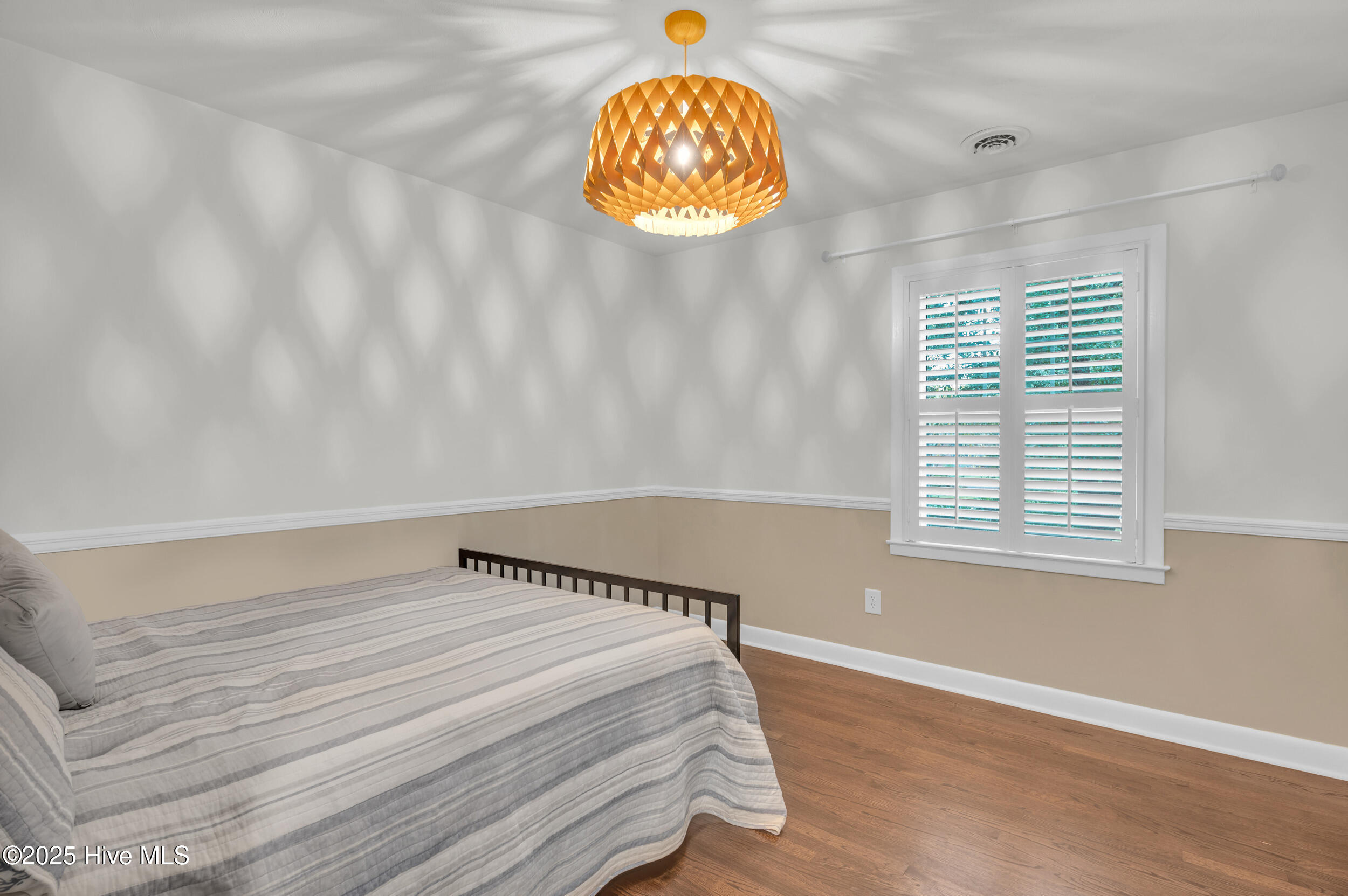 100538722 | Photo 27