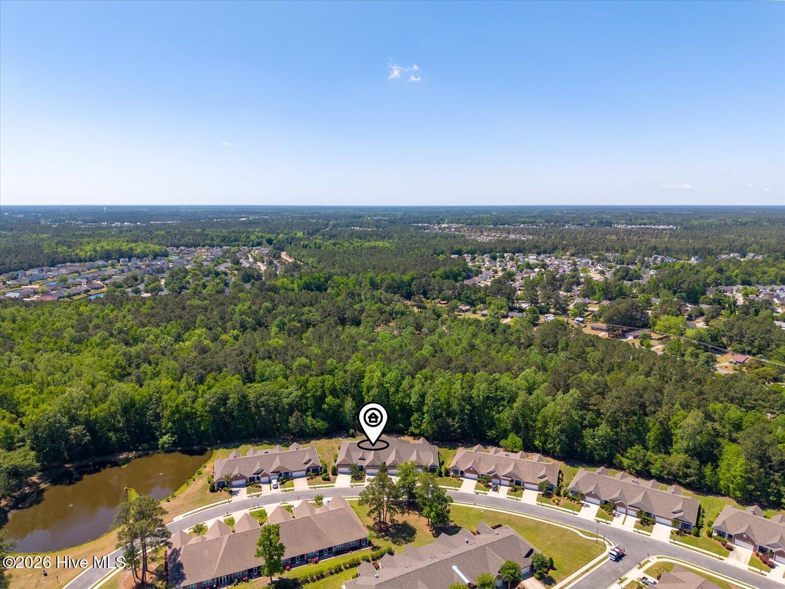 100568811 | Photo 43