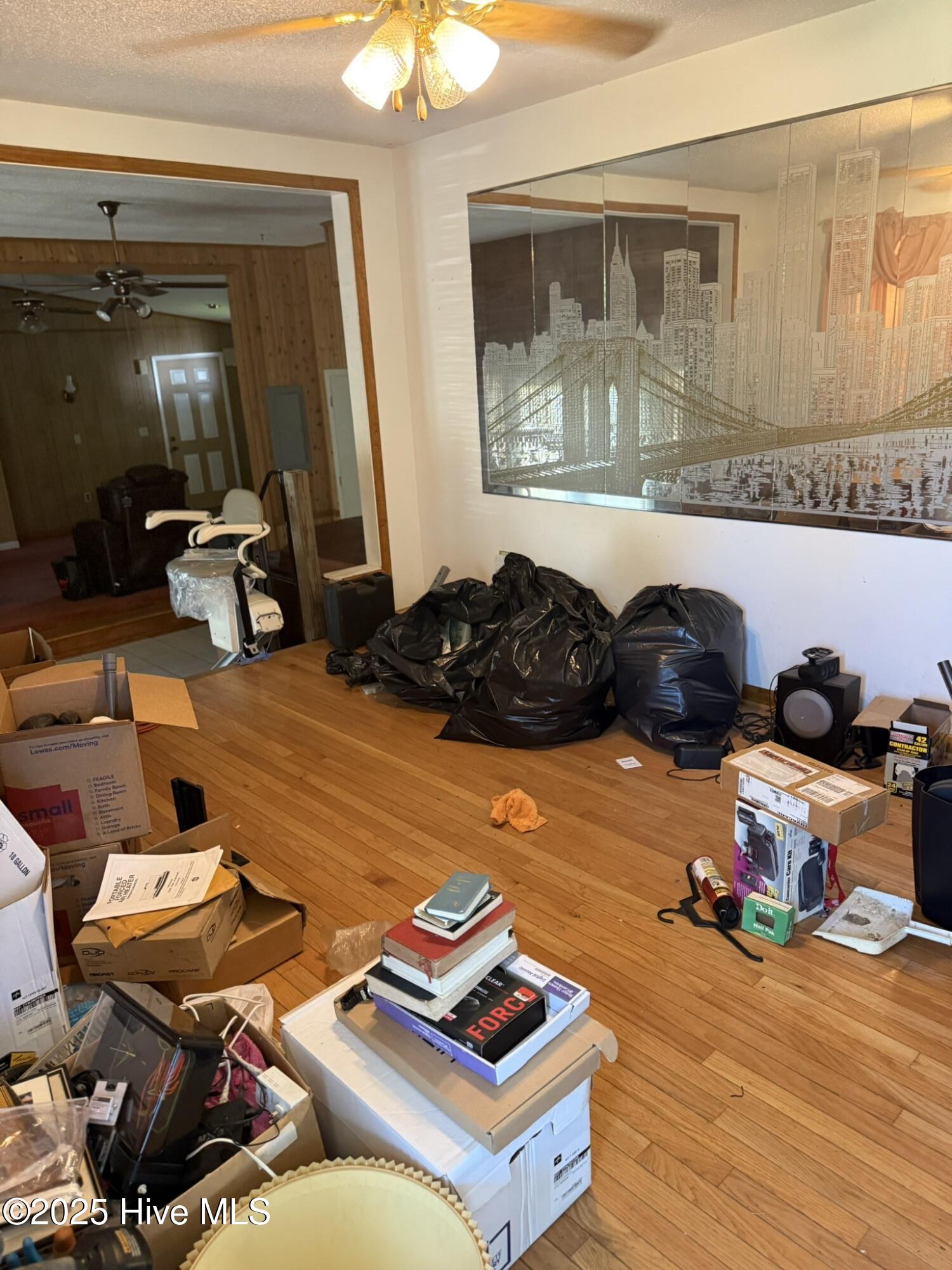 100528151 | Photo 14