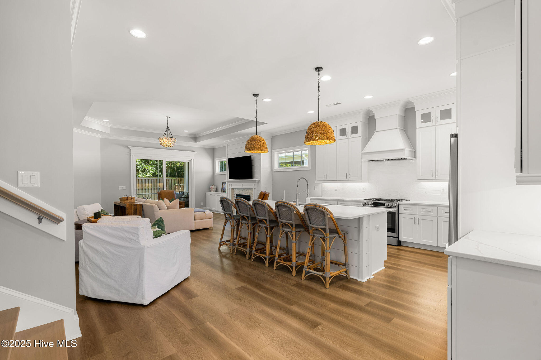 100527939 | Photo 14