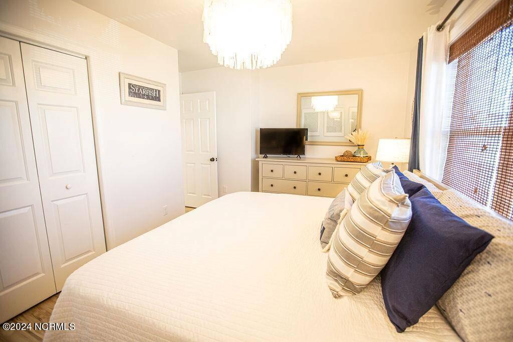 100558410 | Photo 27