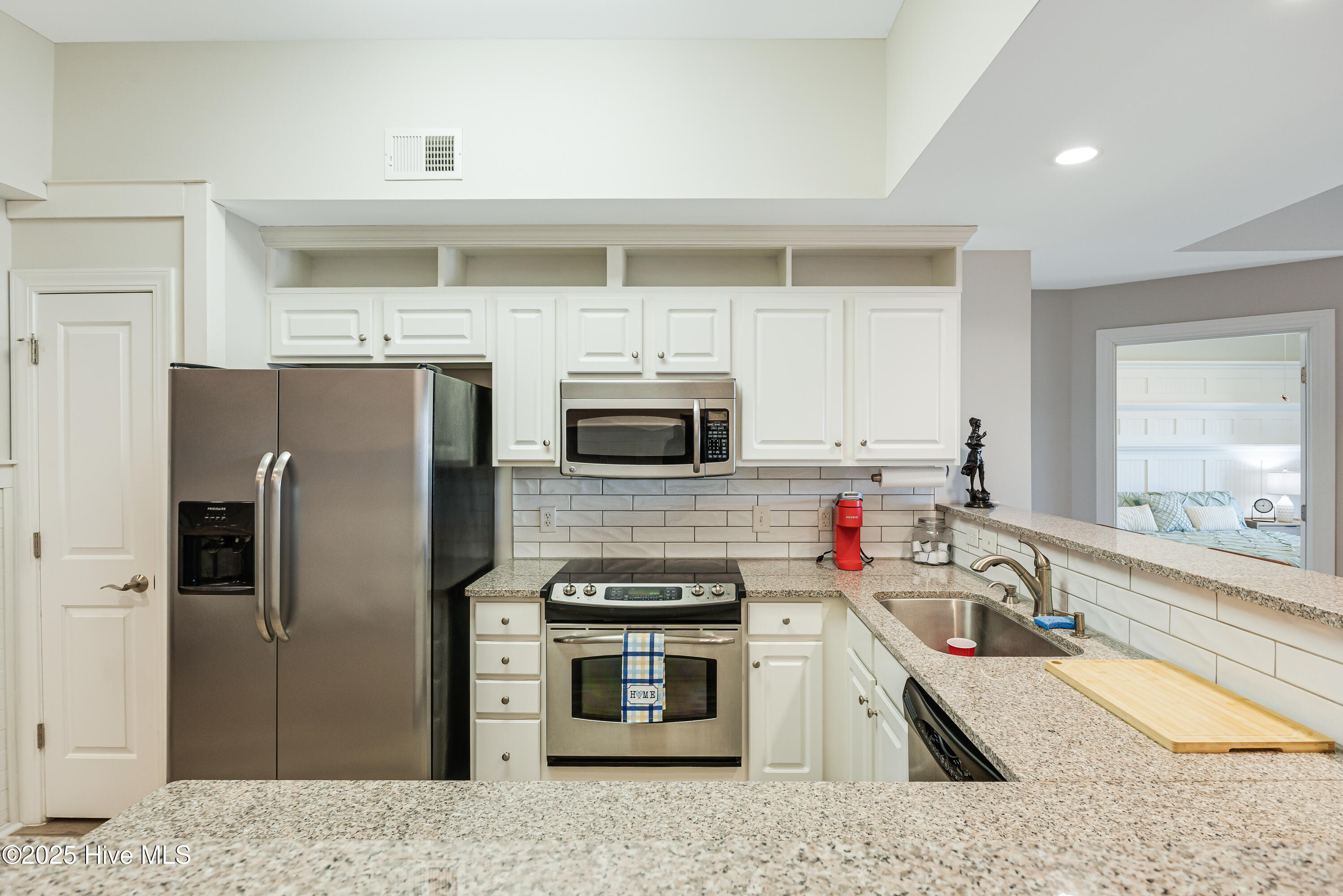 100489556 | Photo 12