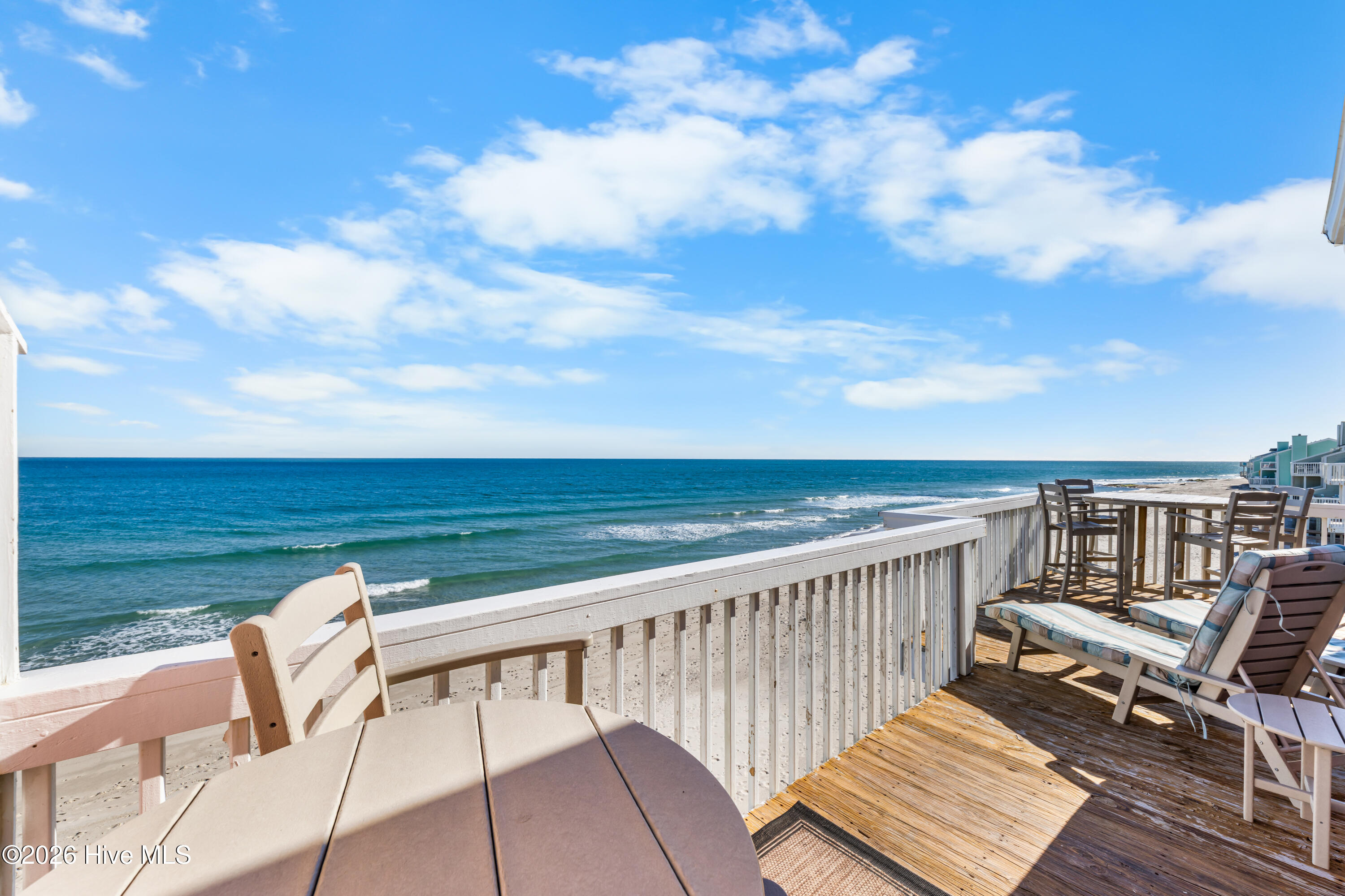 100550071 | Photo 25