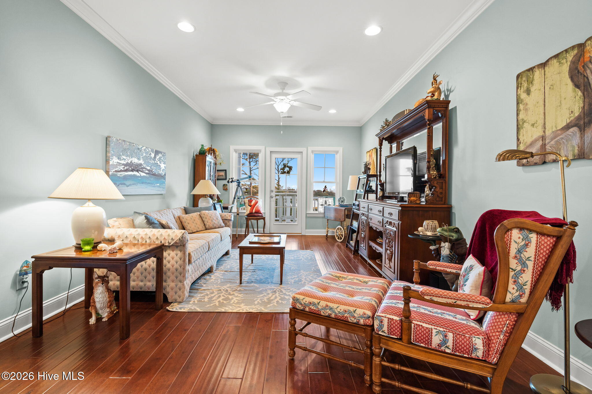 100549947 | Photo 42