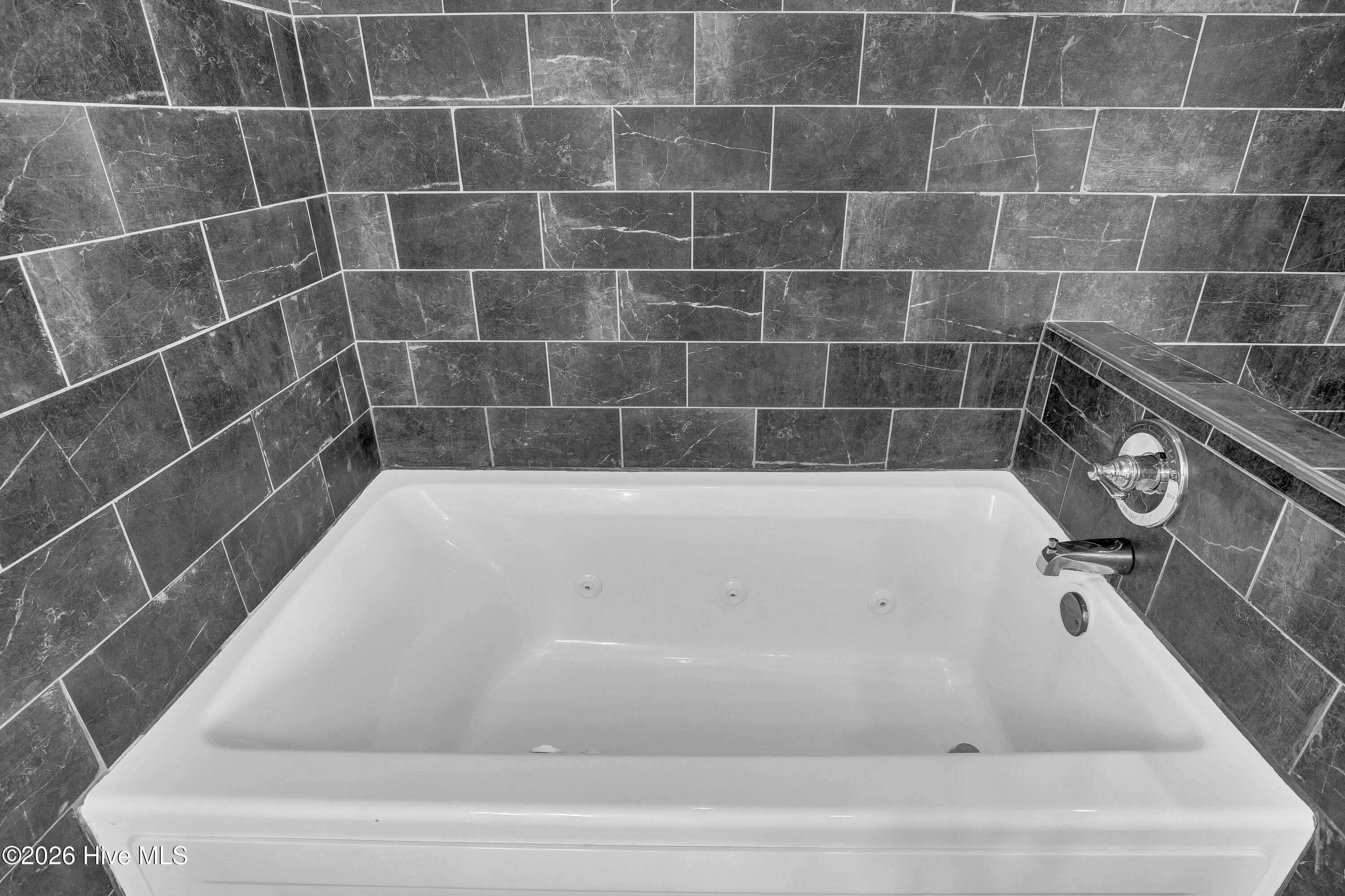 100551394 | Photo 27