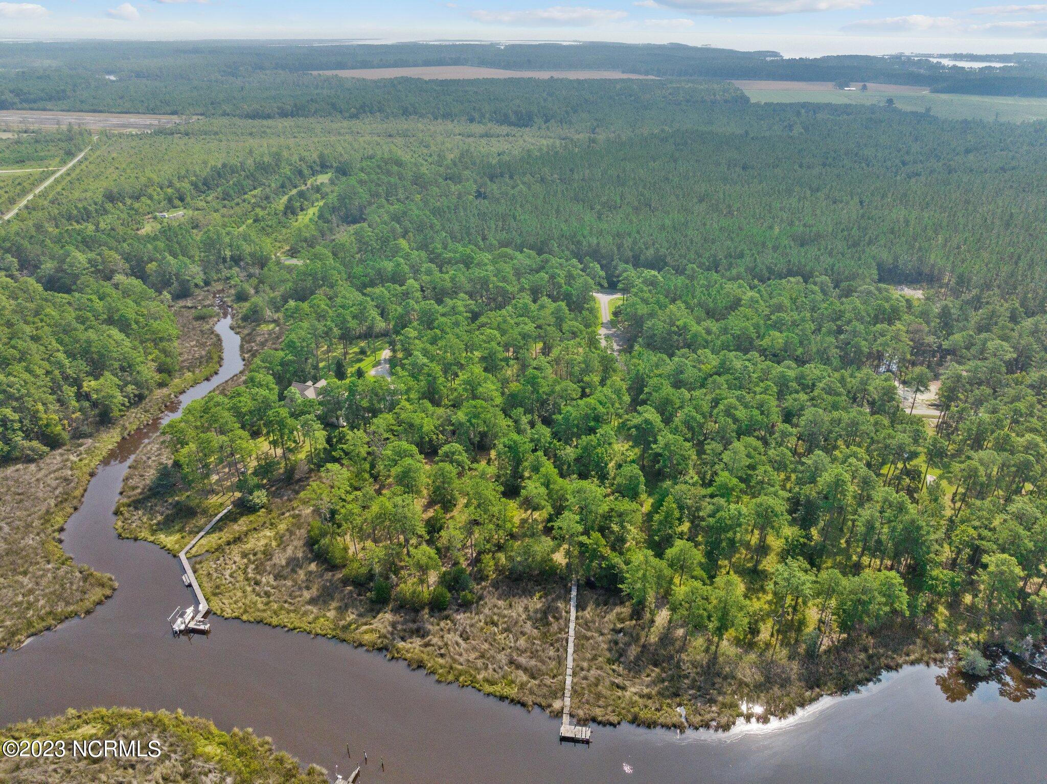 2504 19 Brown Creek Road,Merritt