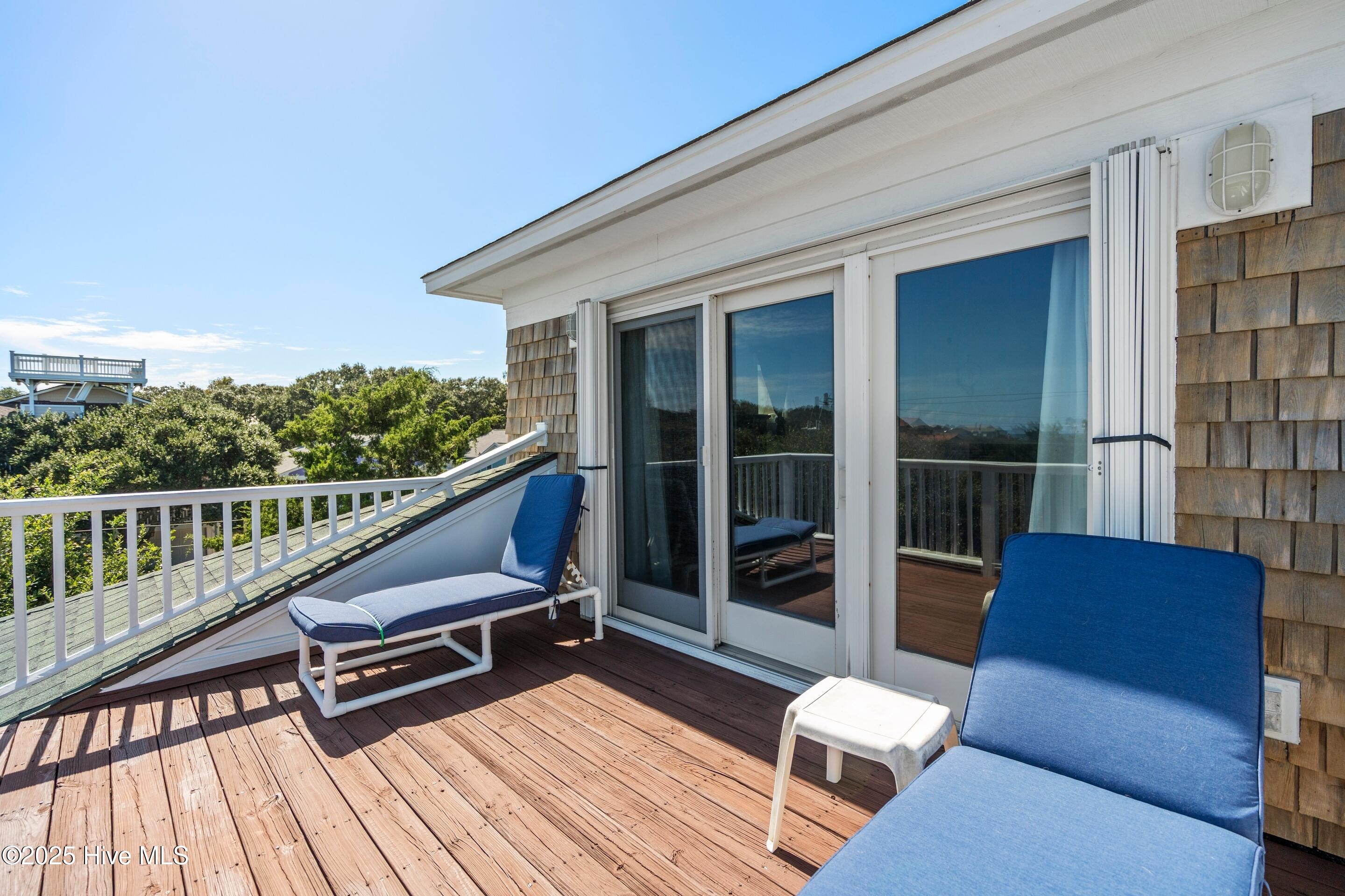 100535794 | Photo 40