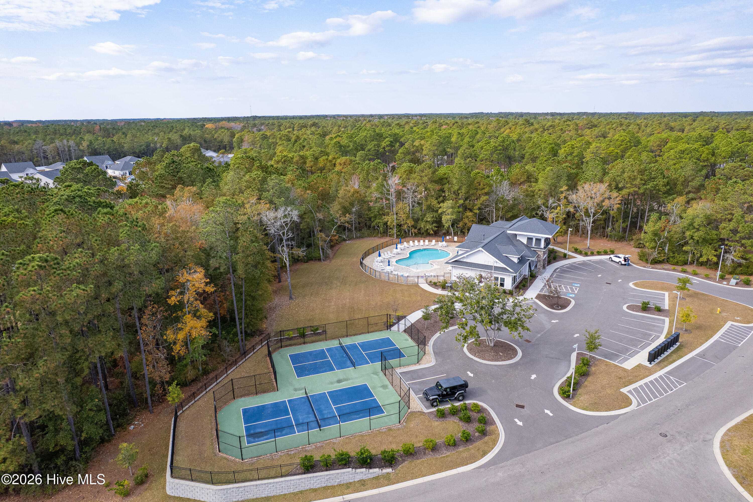 100561168 | Photo 37