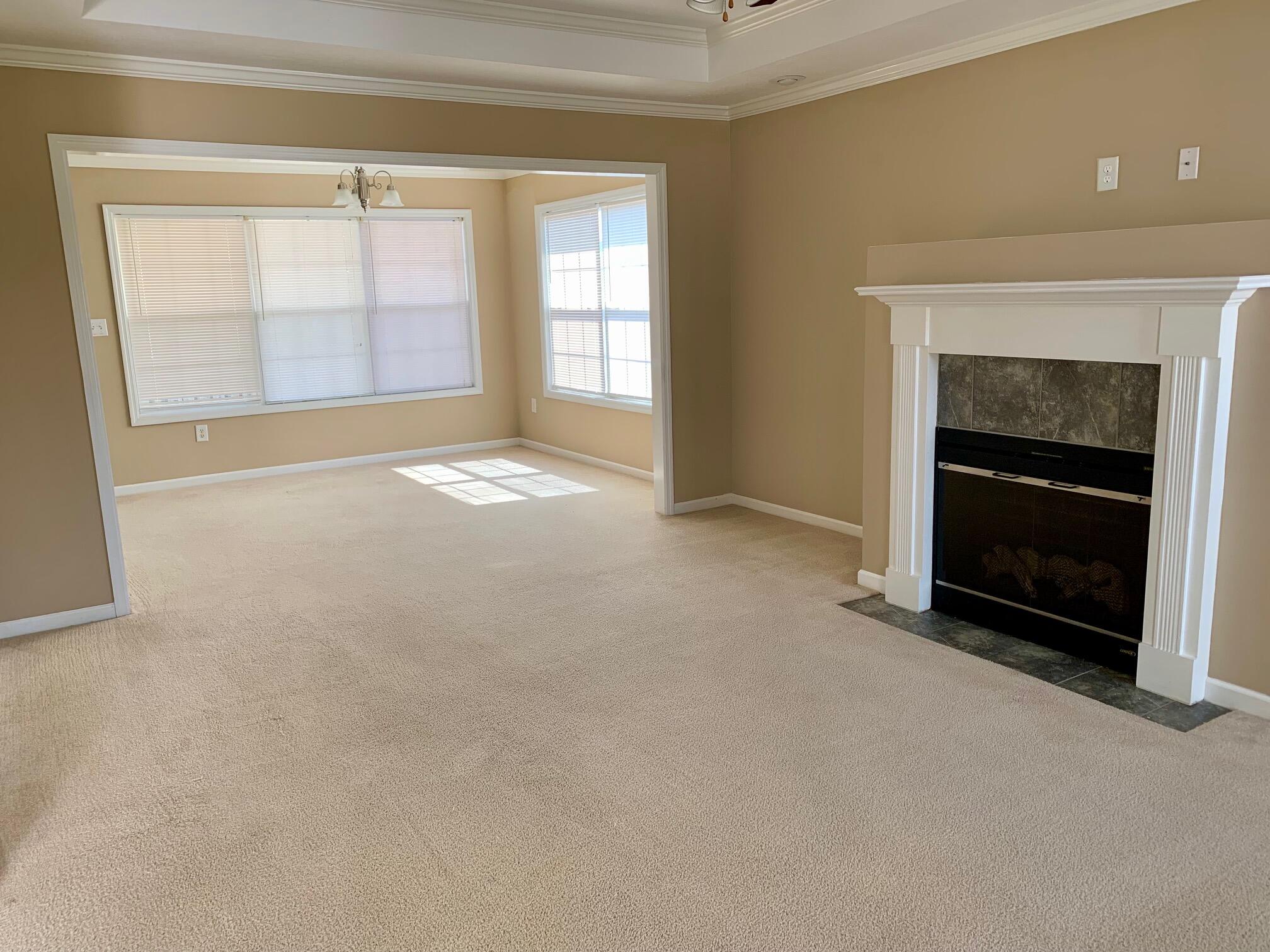 elbrus living dining