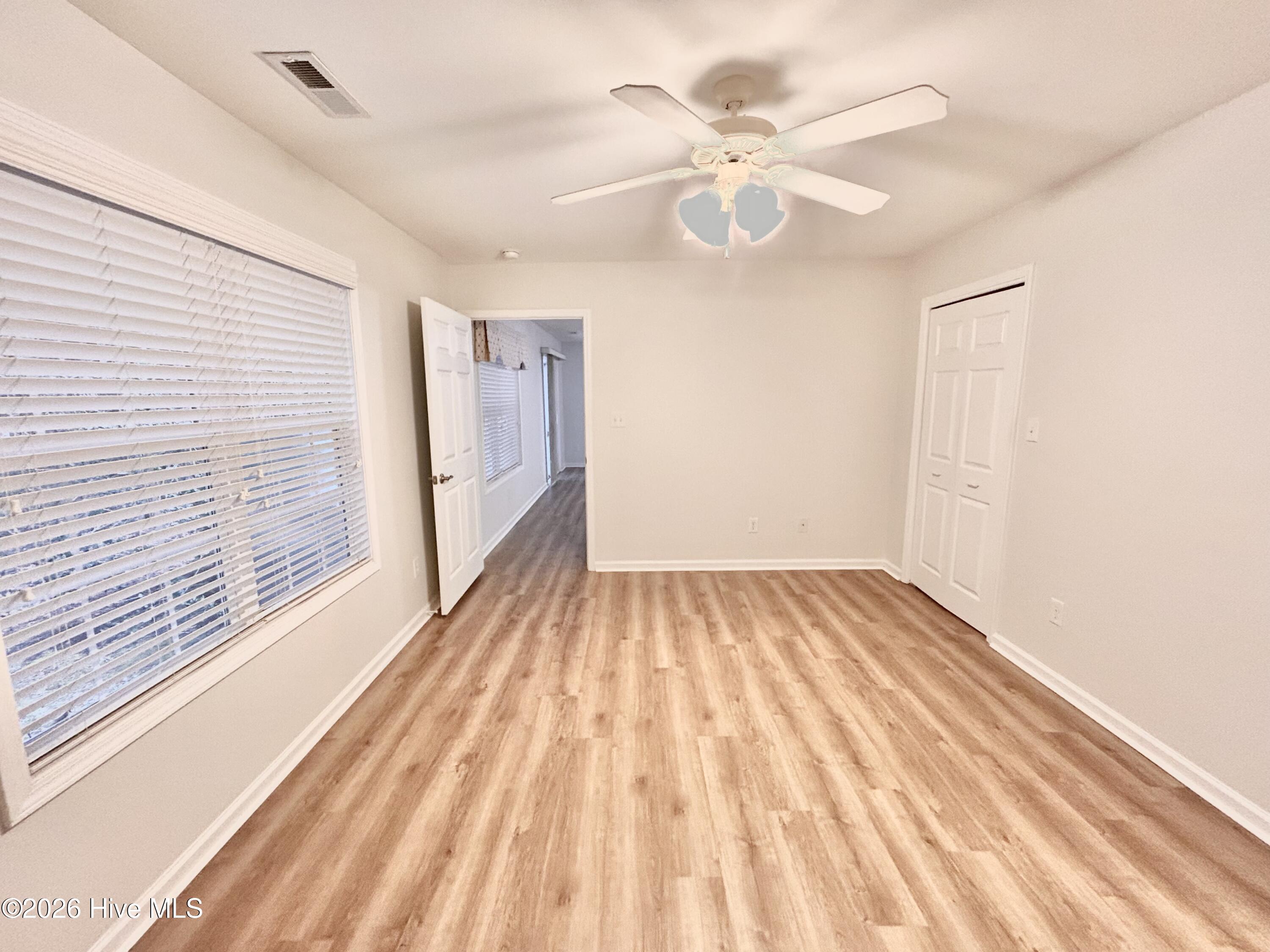 100542918 | Photo 26