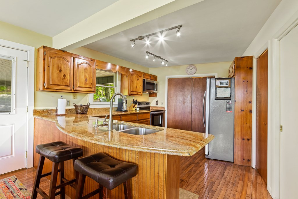 87 Snowbird Lane, Murphy, NC 28906 Listing Photo  13