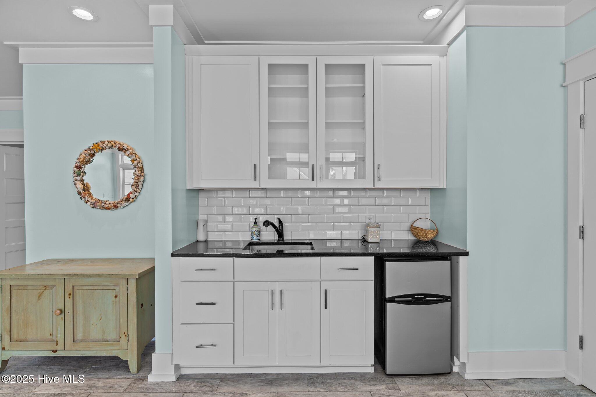 100516737 | Photo 43