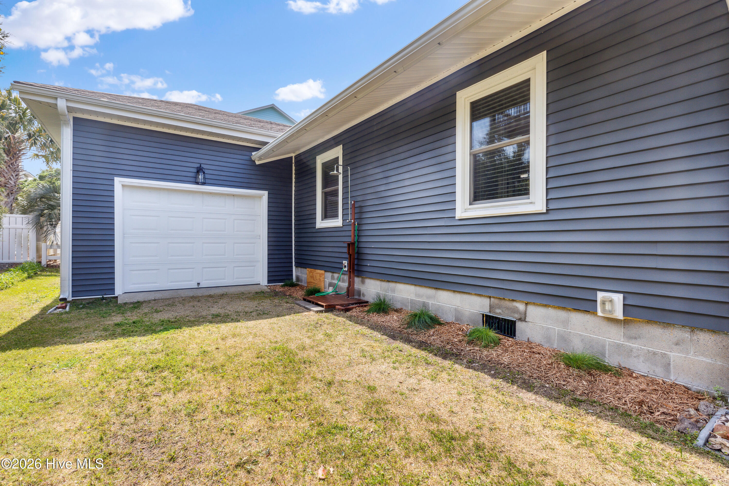 100569125 | Photo 47