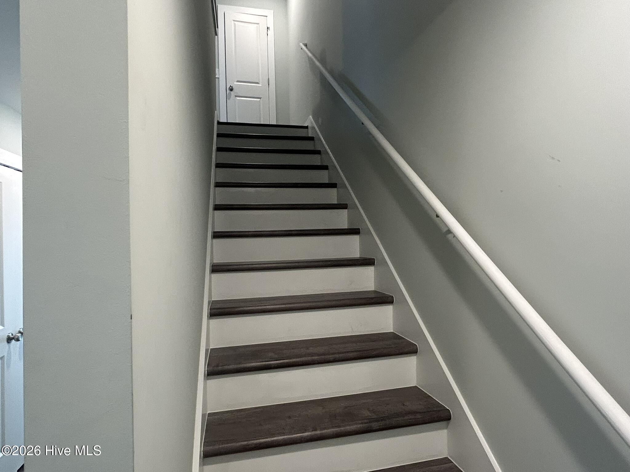 100560015 | Photo 19