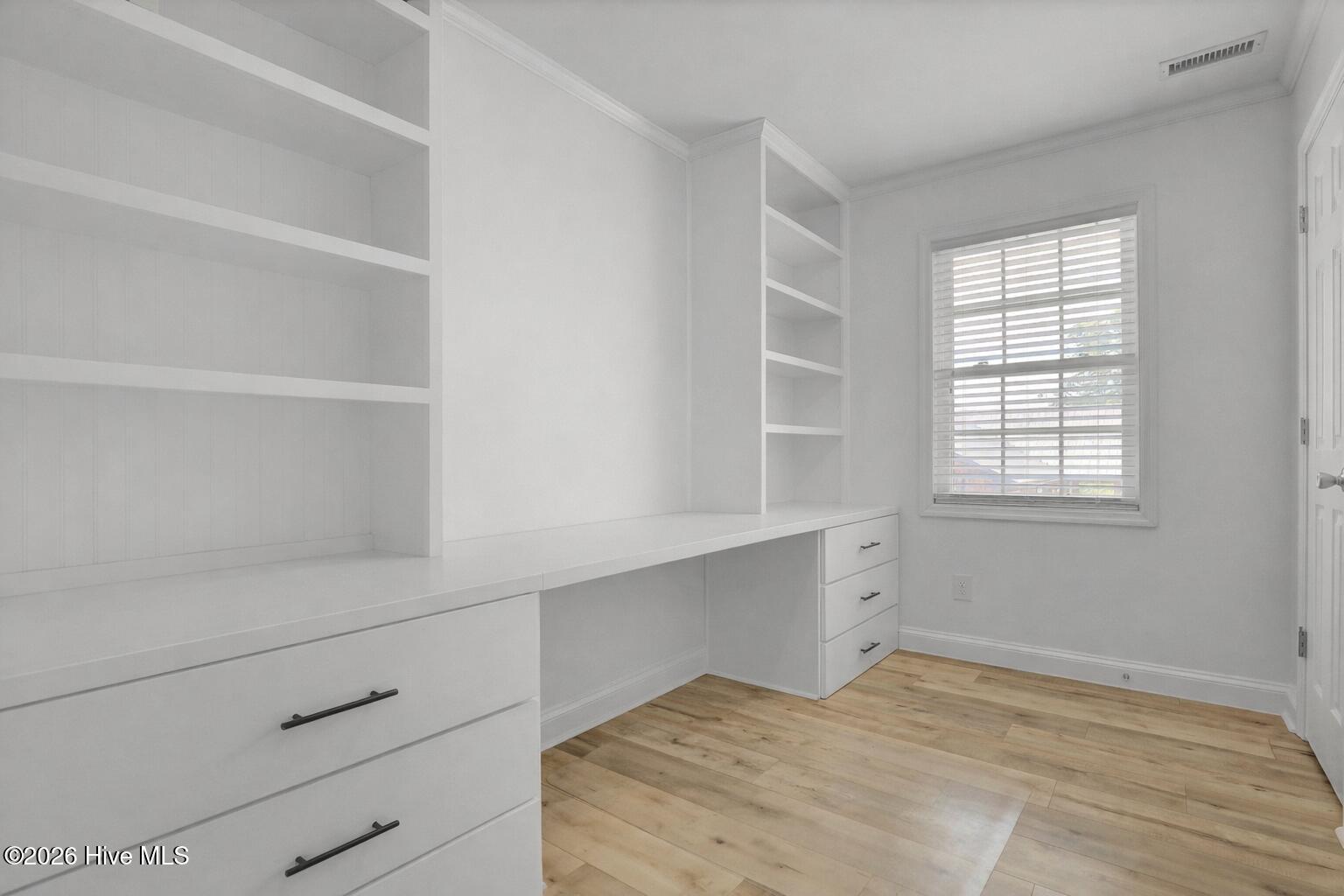 100566573 | Photo 16