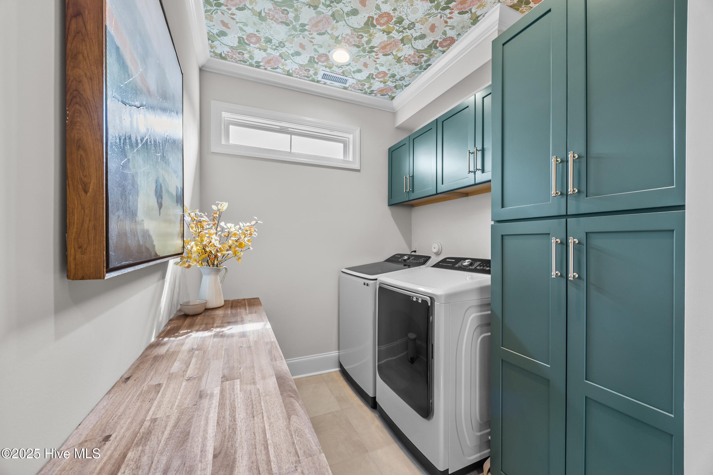 100515249 | Photo 33