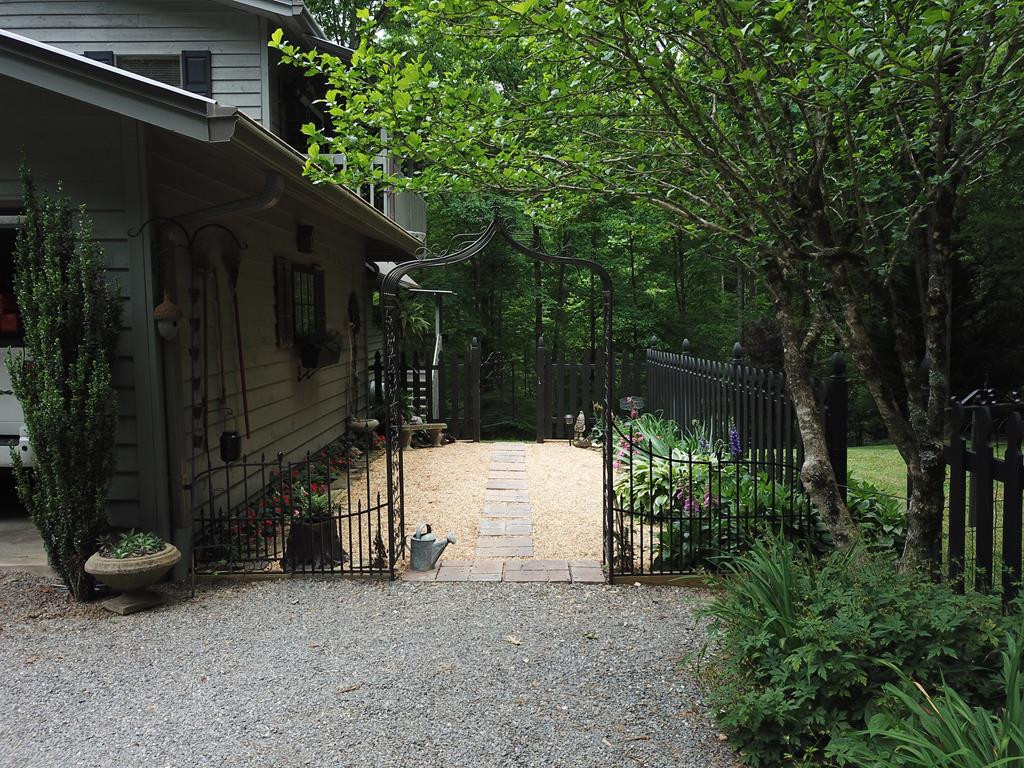 1054 Dickey Road, Murphy, NC 28906 Listing Photo  21