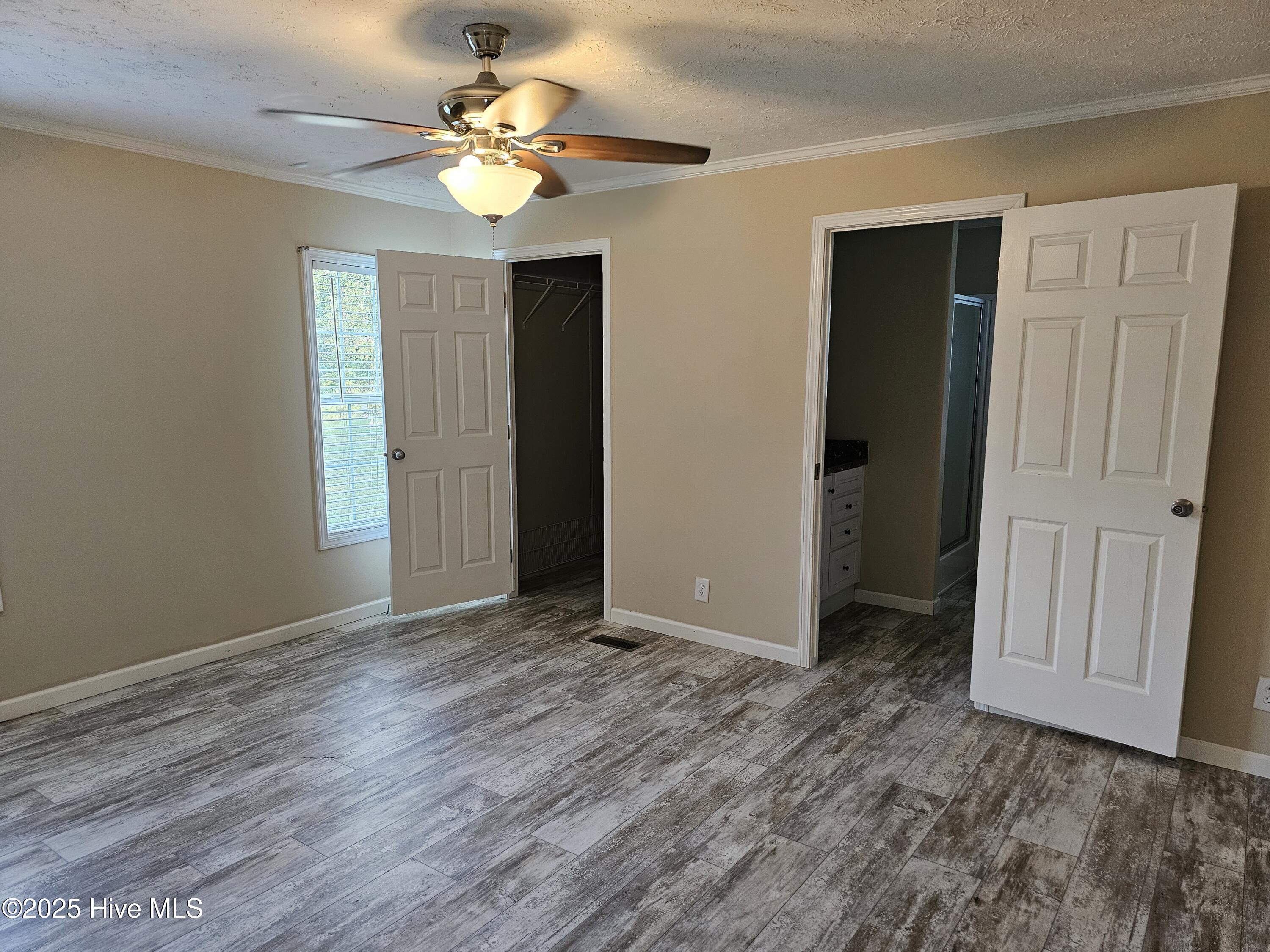 100535573 | Photo 40