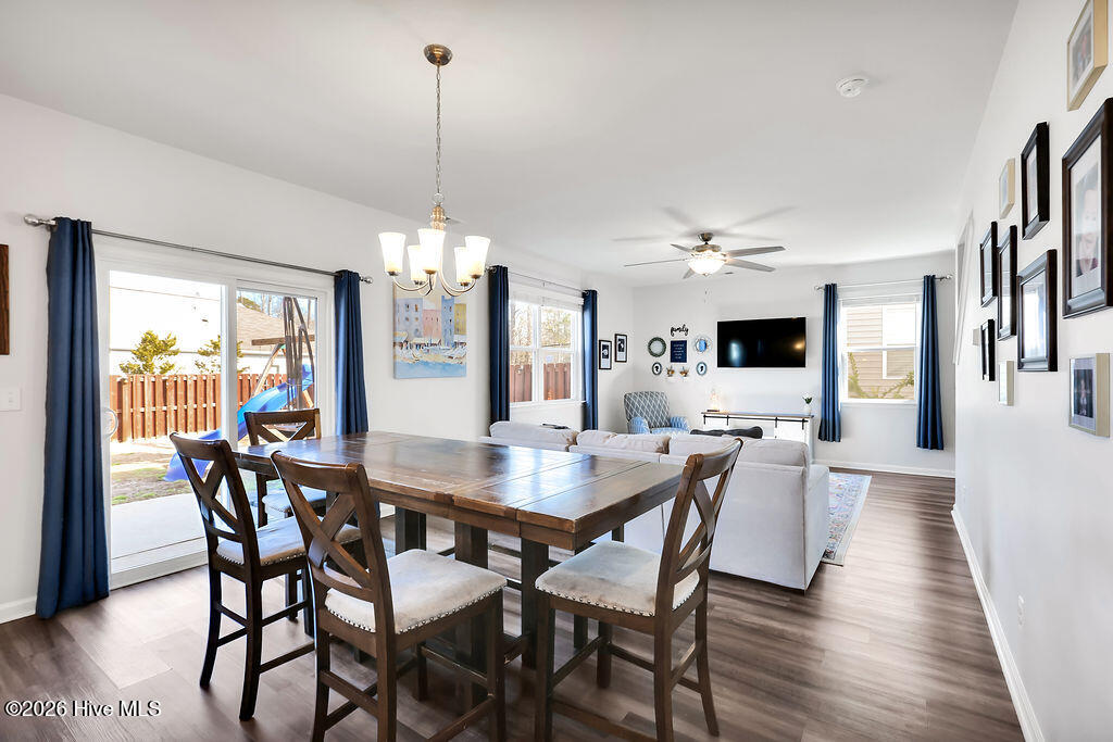 100560031 | Photo 12