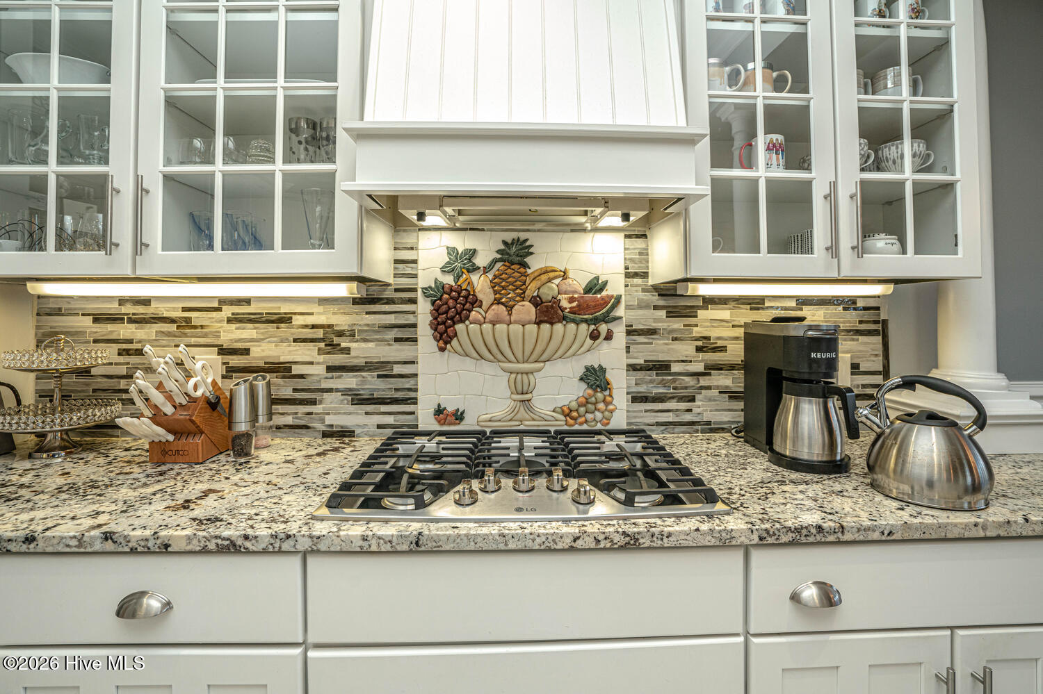 100561911 | Photo 19