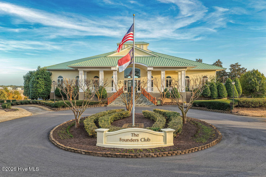 100561843 | Photo 47