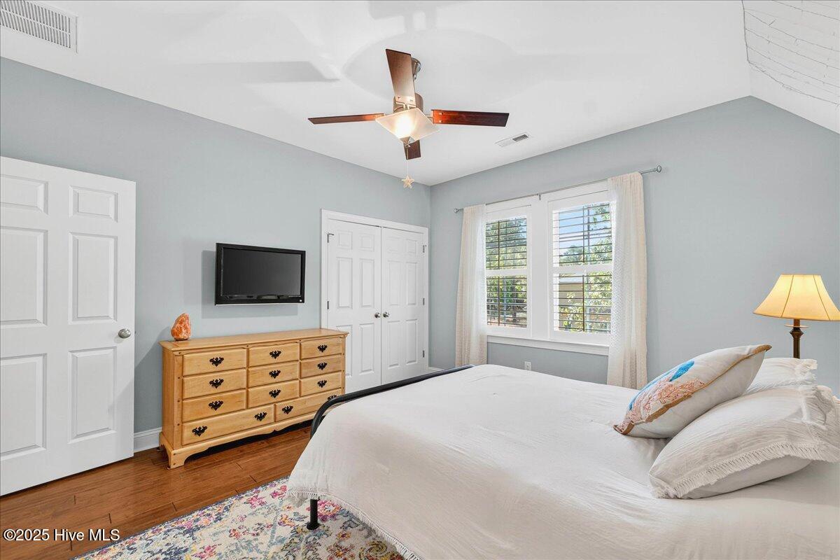 100530604 | Photo 72