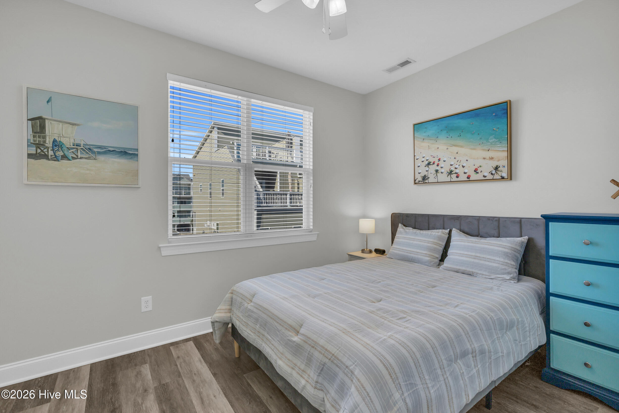 100548181 | Photo 19