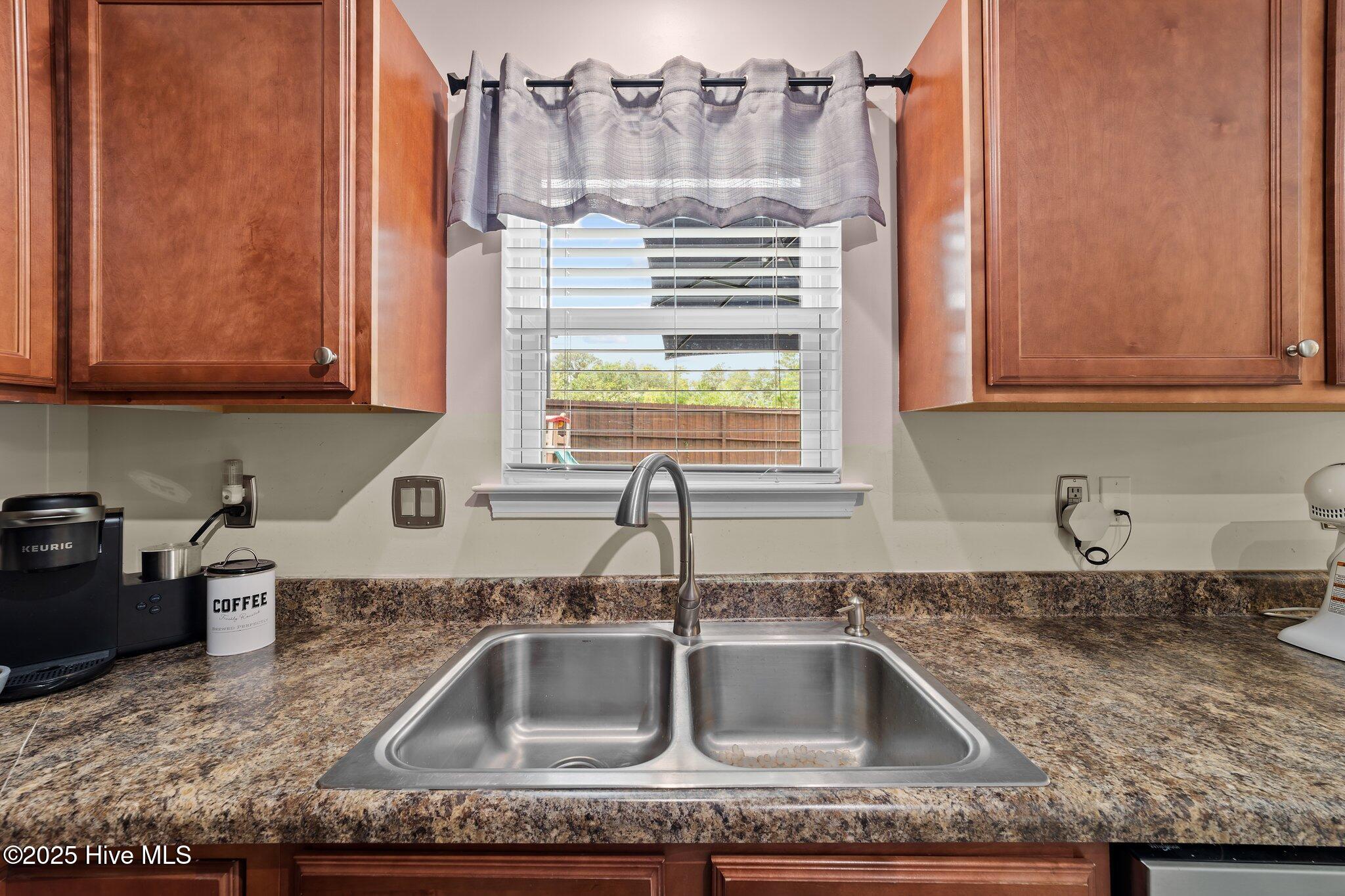 100544297 | Photo 10