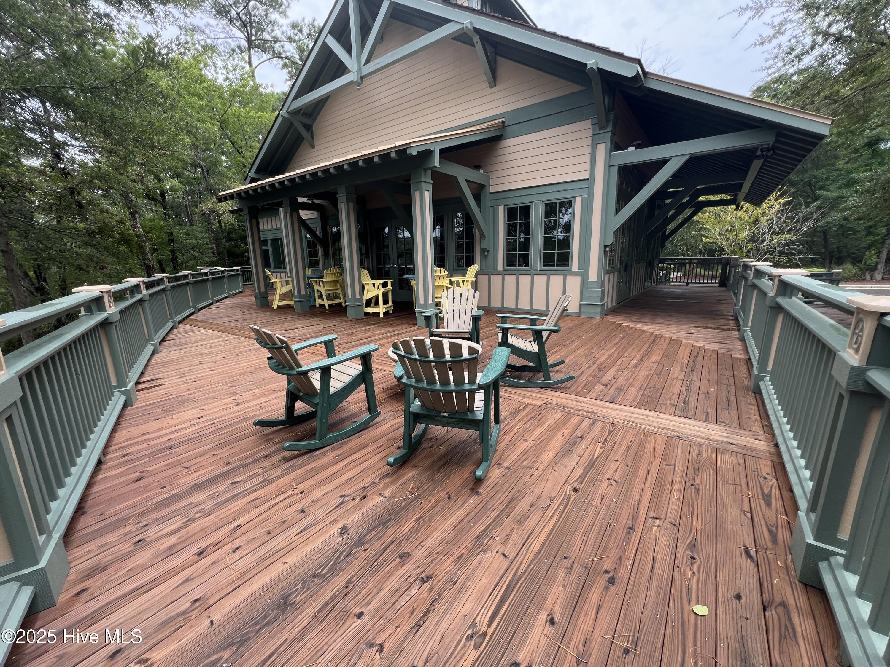 100527062 | Photo 30