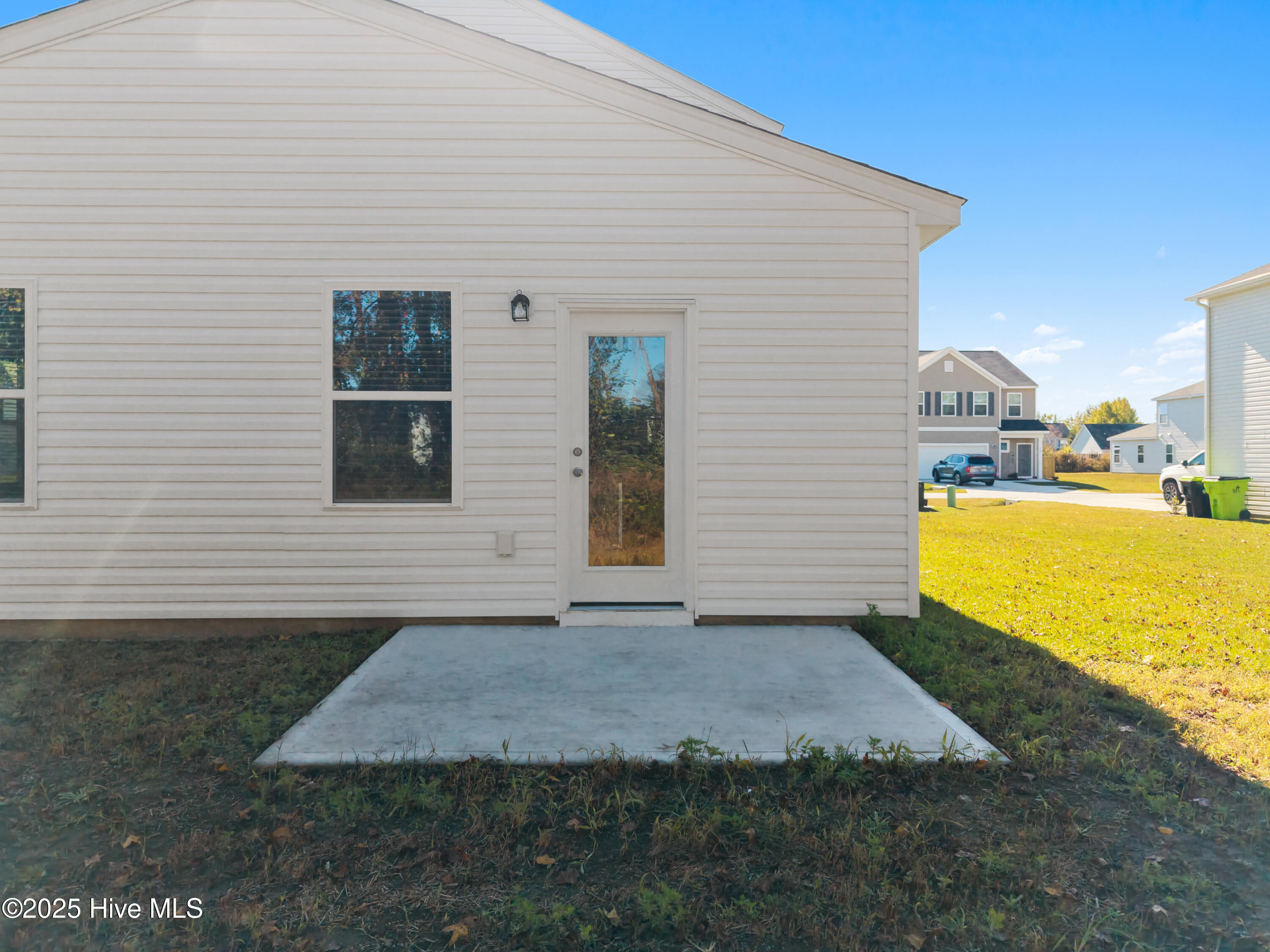 508 Sandy Hollow Drive, Jacksonville, NC 28540 – photo 8: WIL-Sandy Hollow Dr-Givens-508 Sandy Hol
