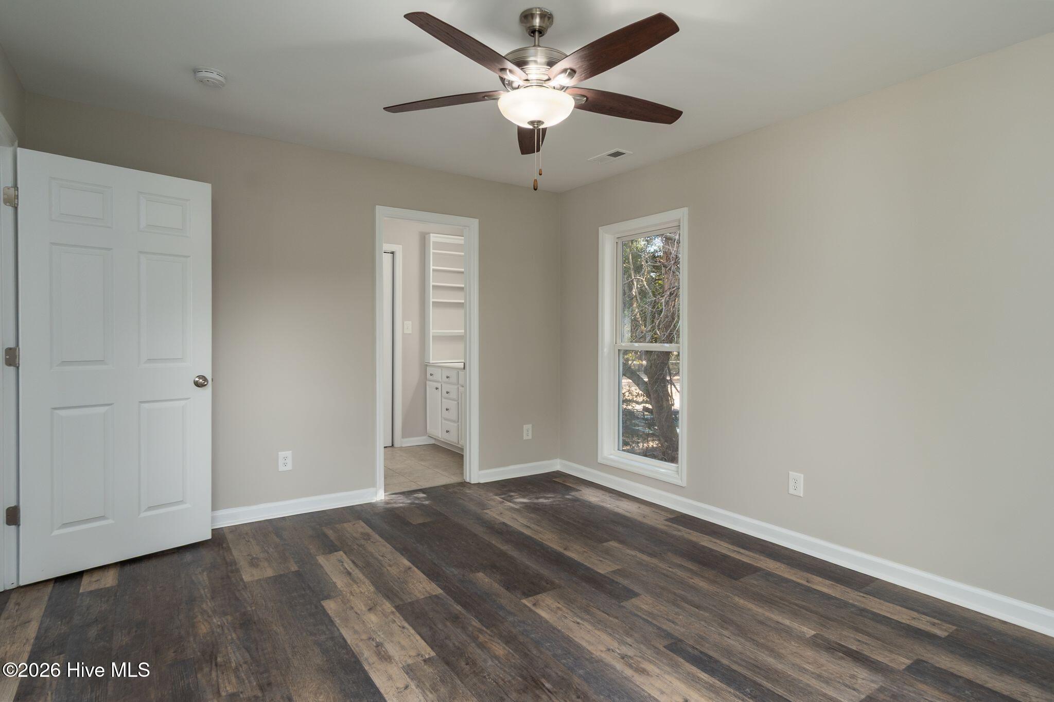 100555153 | Photo 25