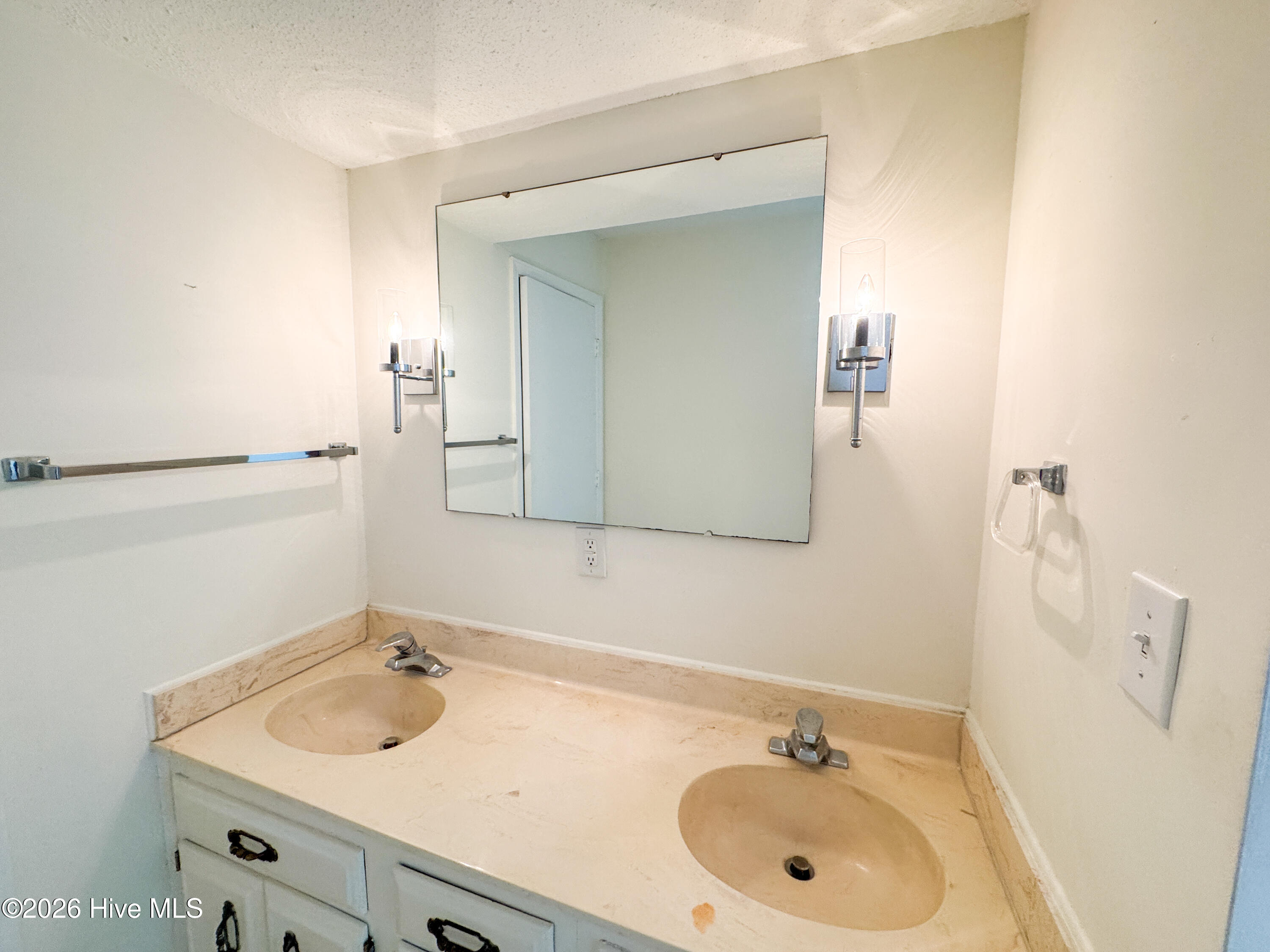 155 Beaufort Court,Morehead City